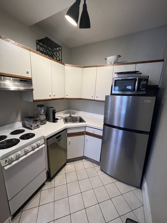 391 Commonwealth Ave. - Back Bay