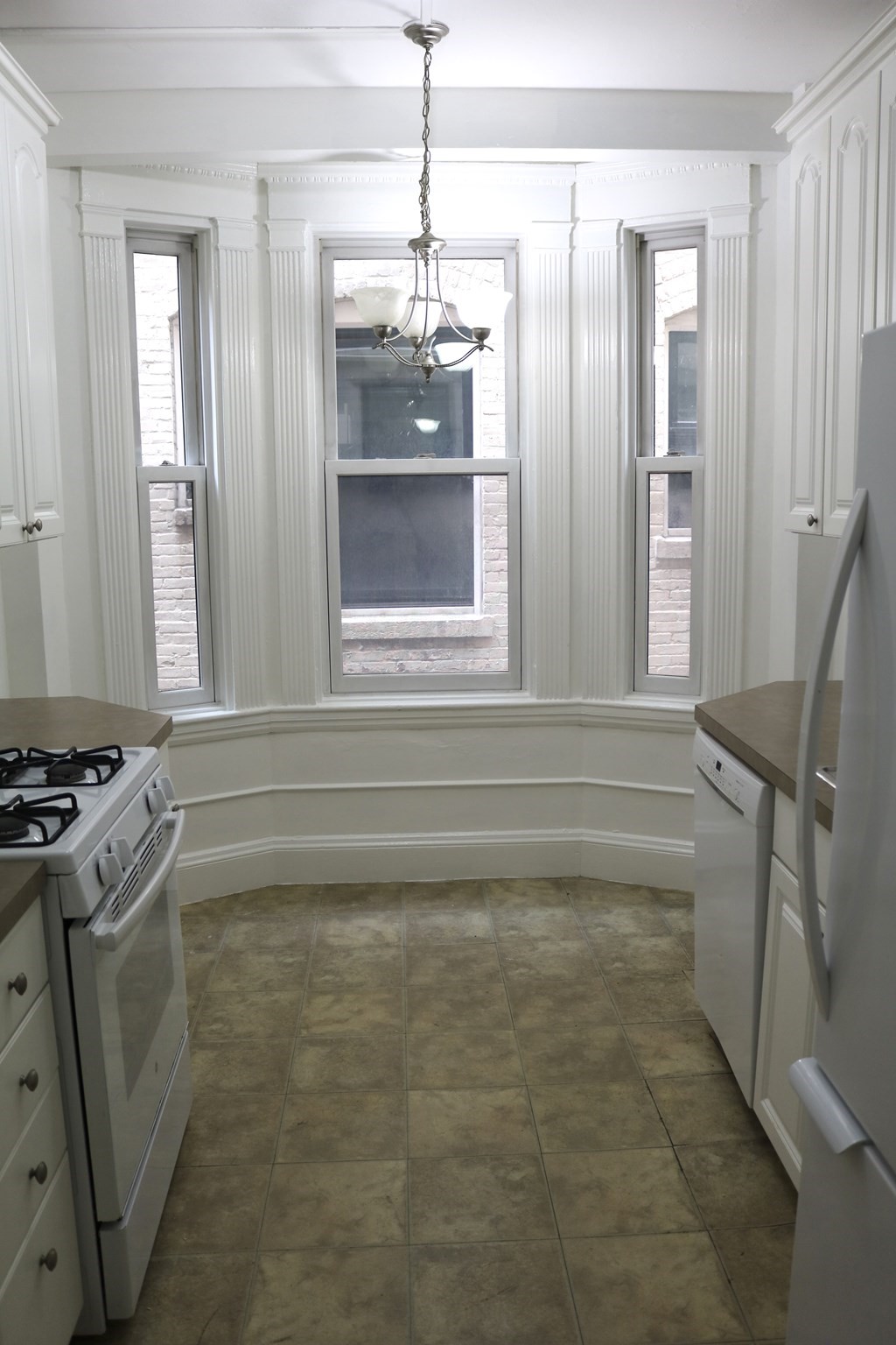8 Garrison - Back Bay