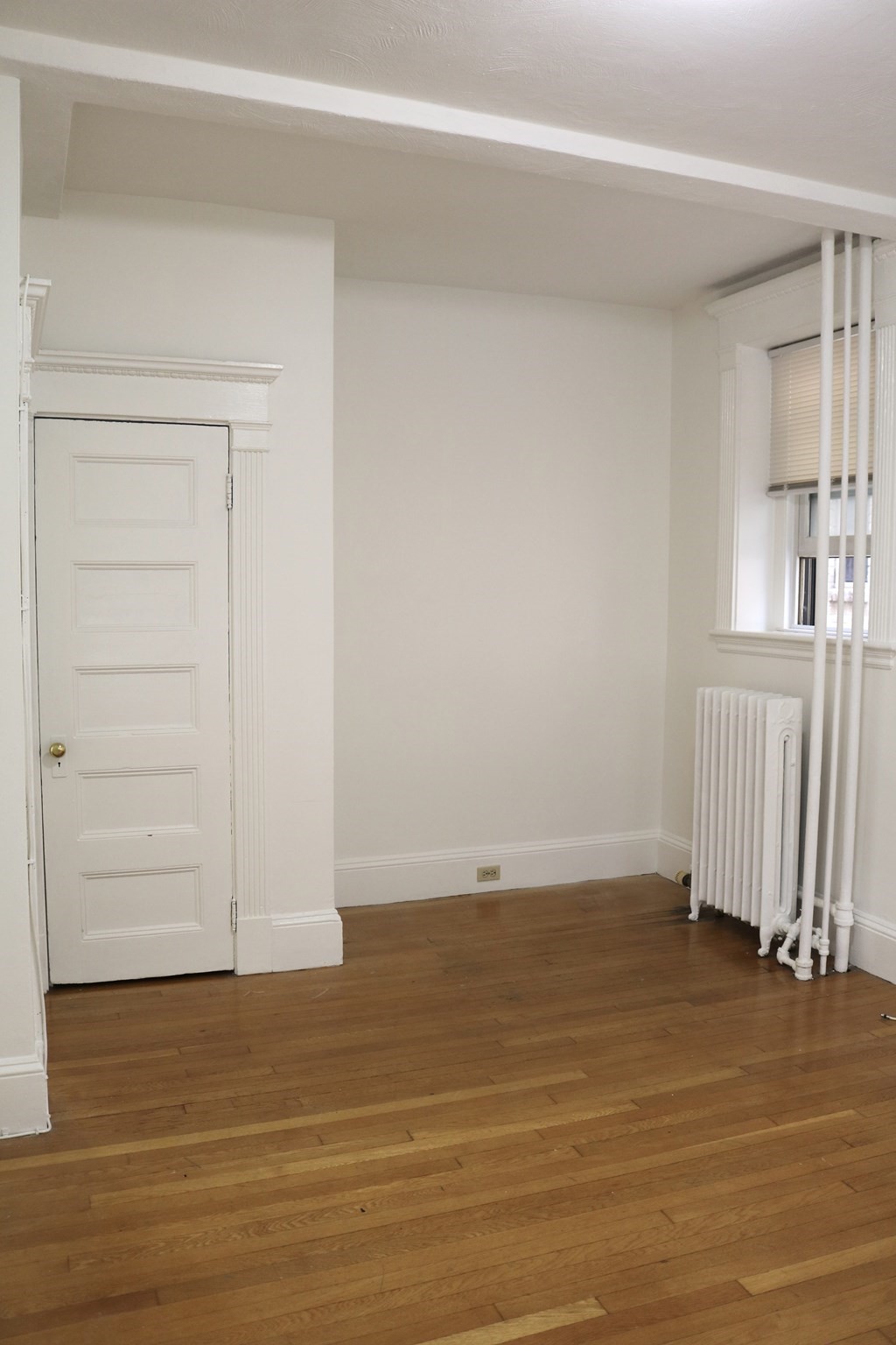8 Garrison - Back Bay