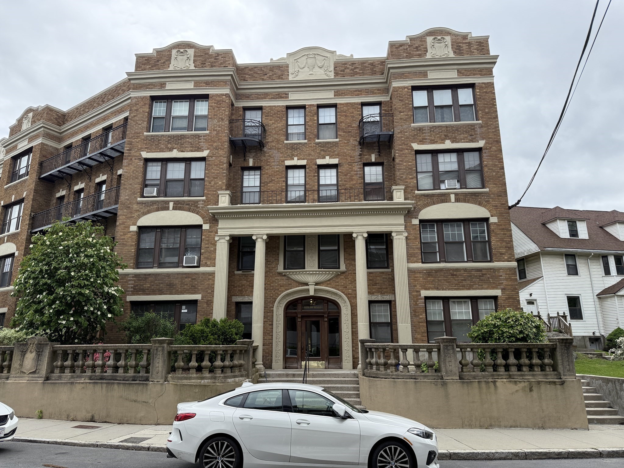 32 Sidlaw Rd. - Brighton