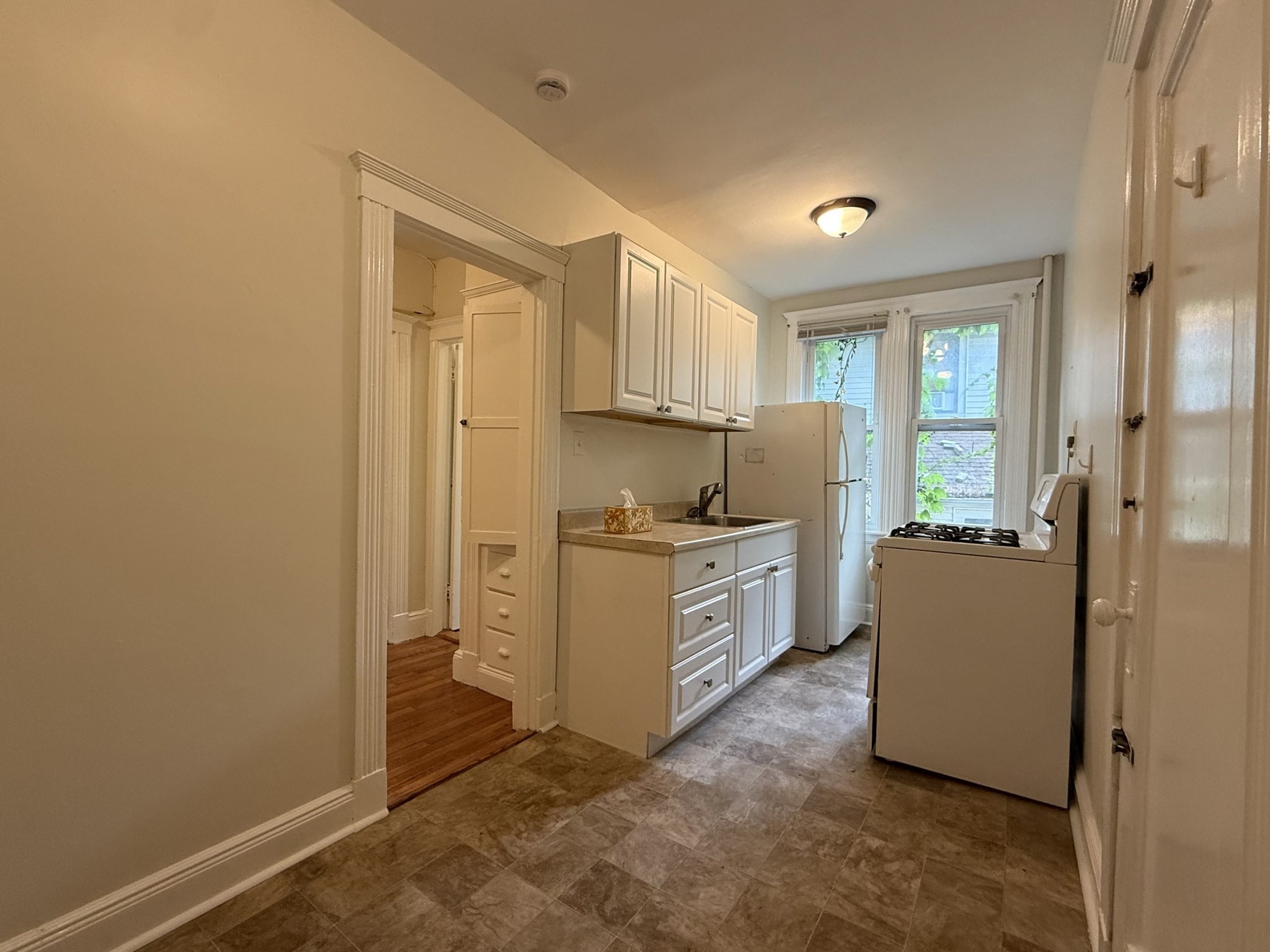 32 Sidlaw Rd. - Brighton