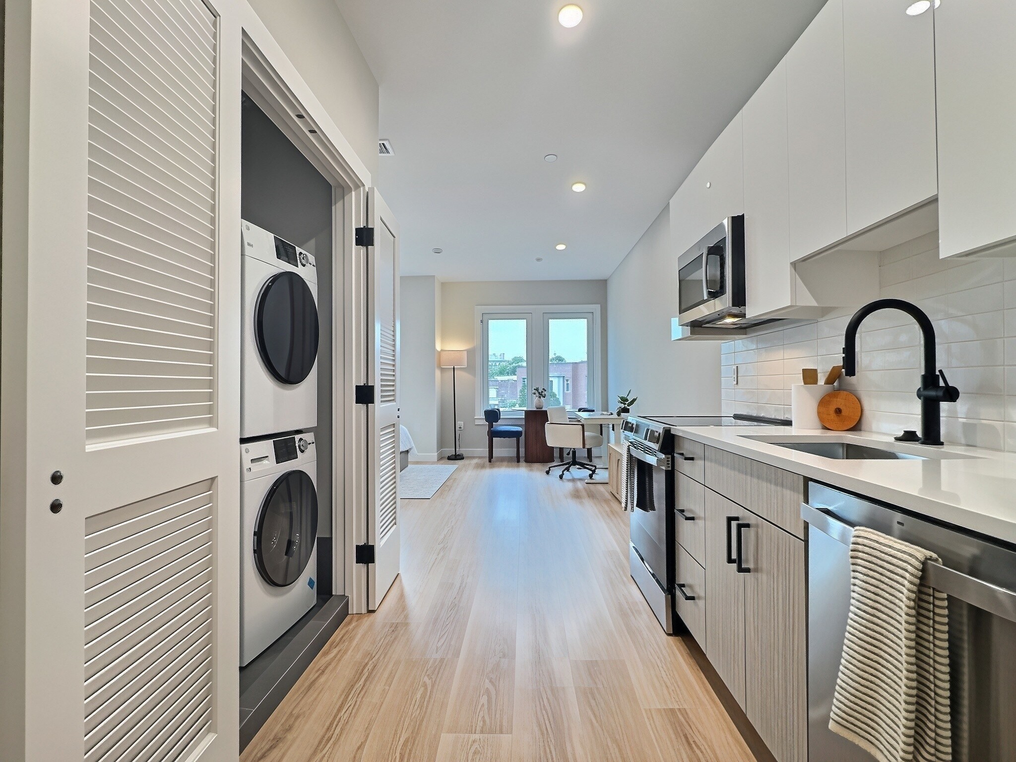 1305 Hyde Park Ave. - Hyde Park