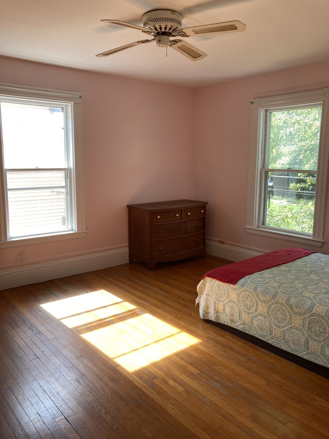 81 Munroe St. - Prospect Hill