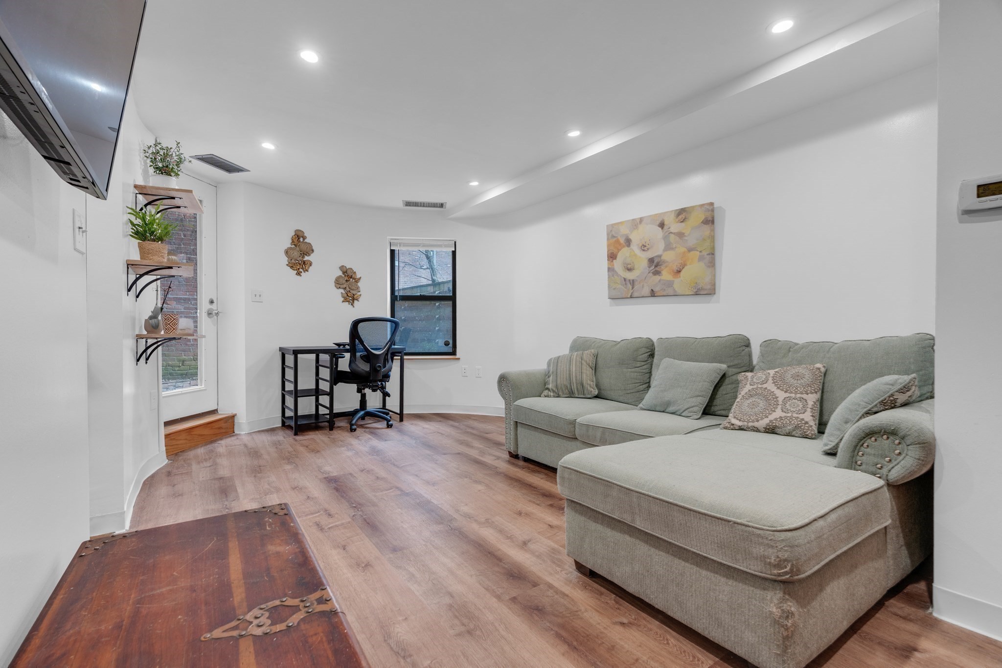 84 Gainsborough - Fenway