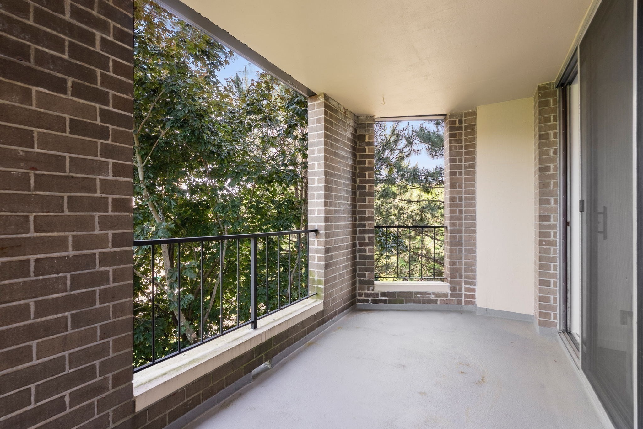 33 Pond Ave. - Longwood