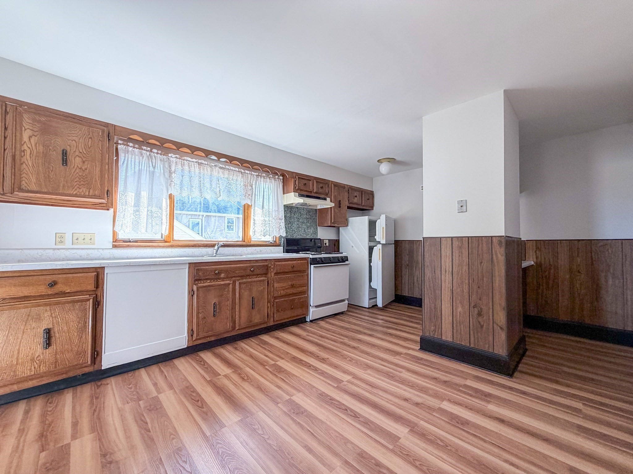 159 Forest - Medford