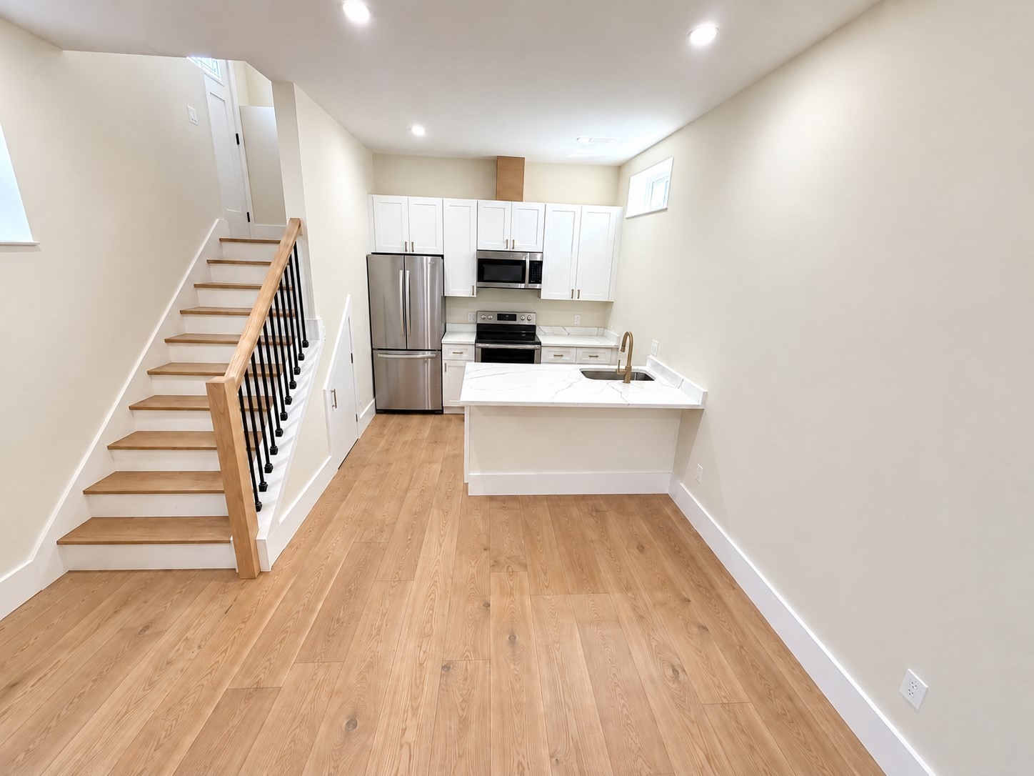 140 Summer - Medford Hillside