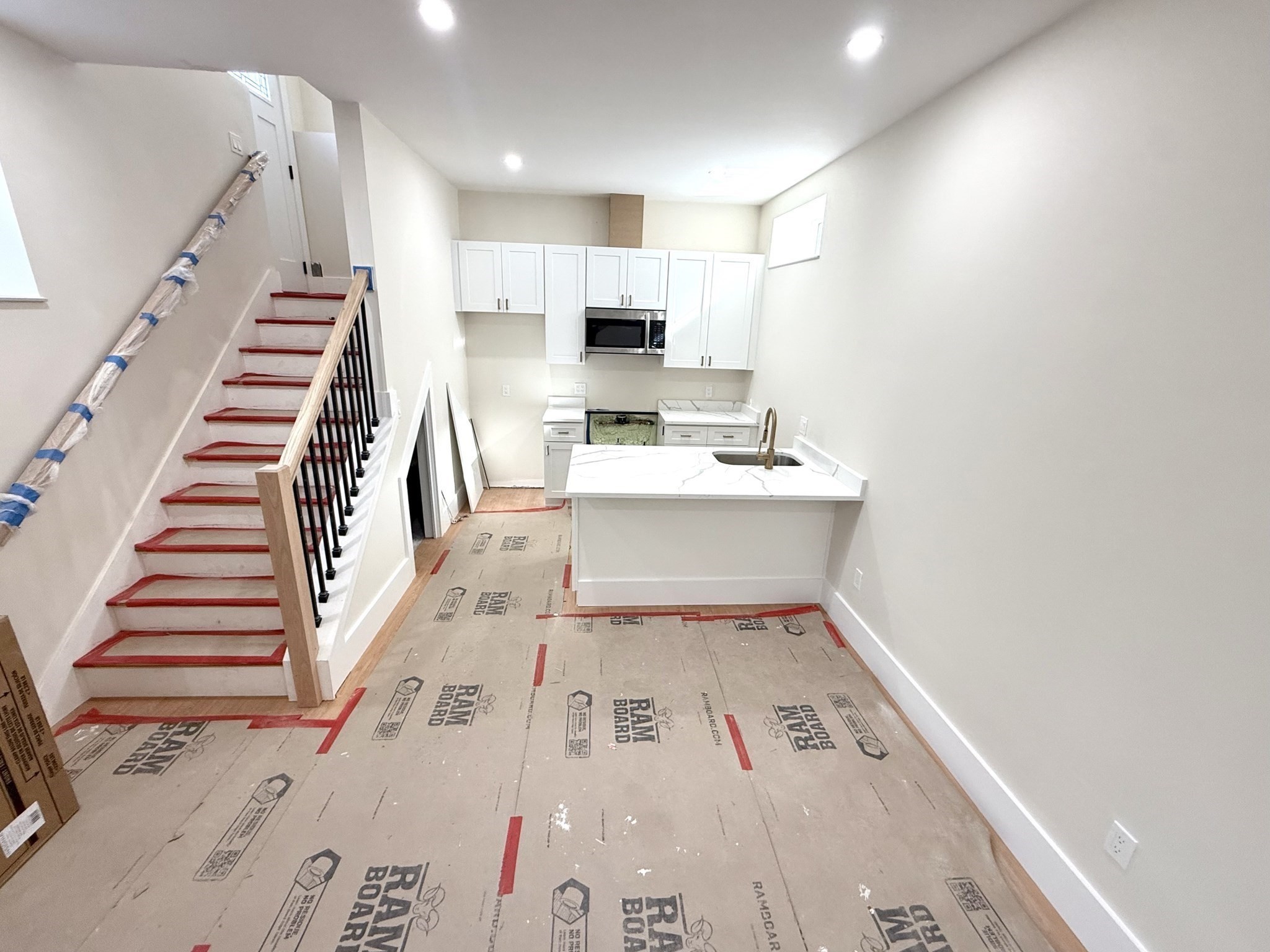 140 Summer - Medford Hillside