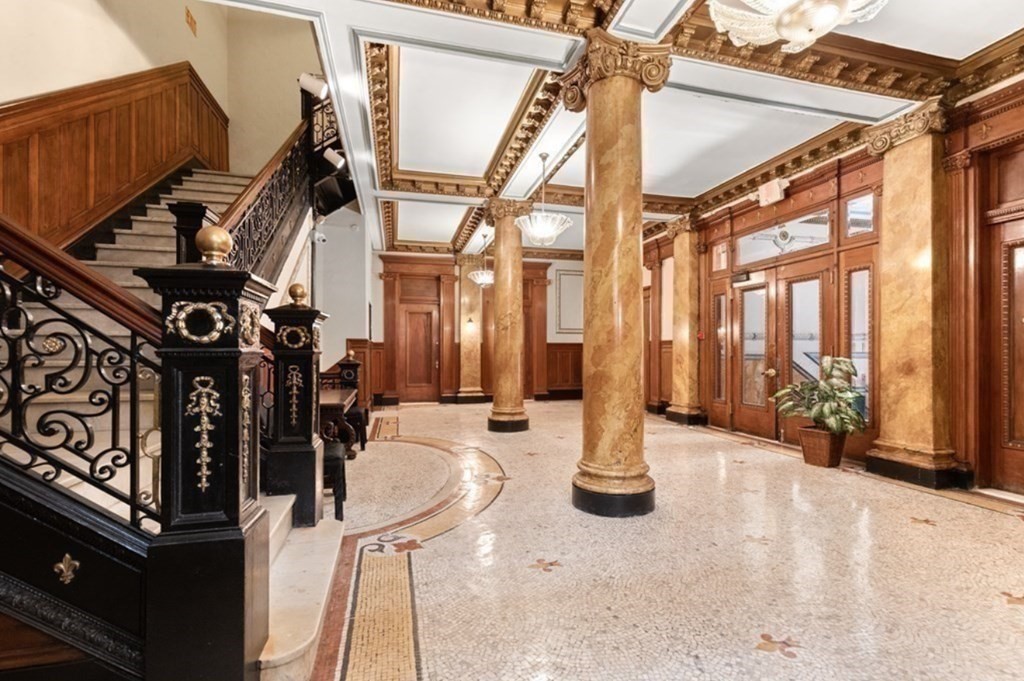 8 Garrison St. - Back Bay