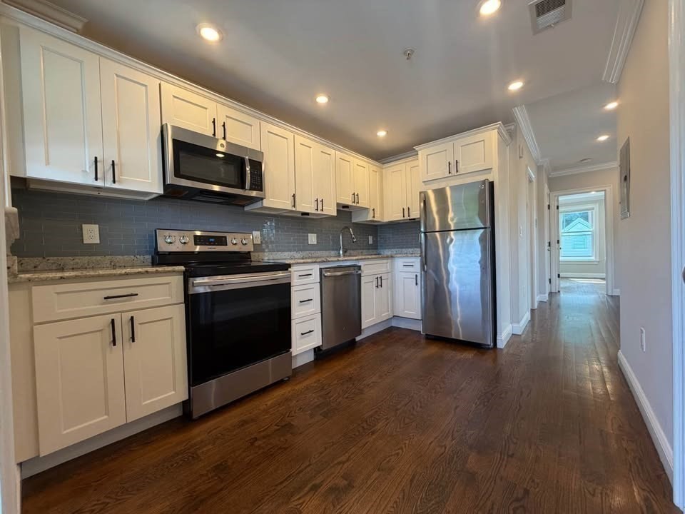 41 West Walnut - Roxbury