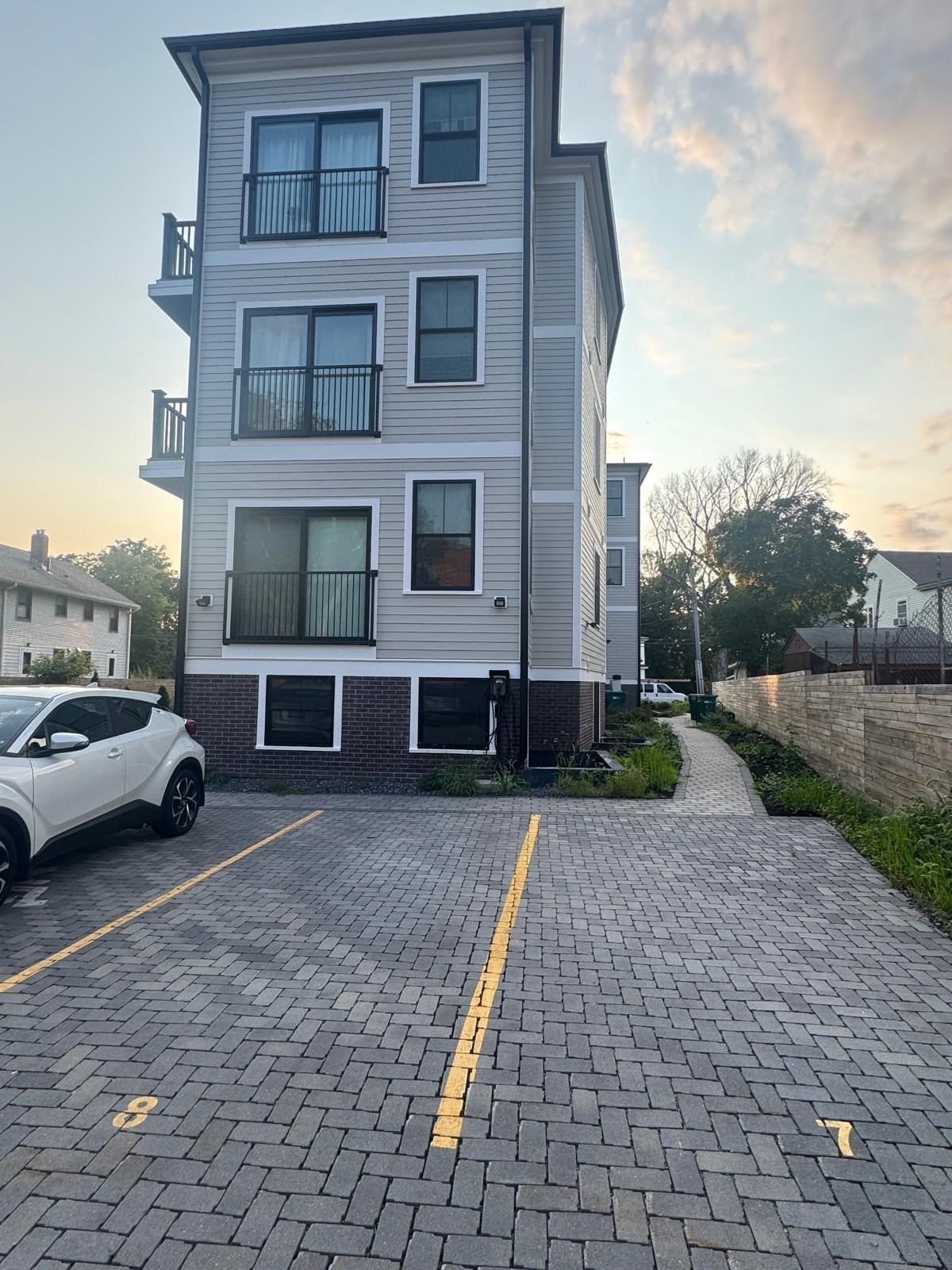 16 Foster Ct. - Medford