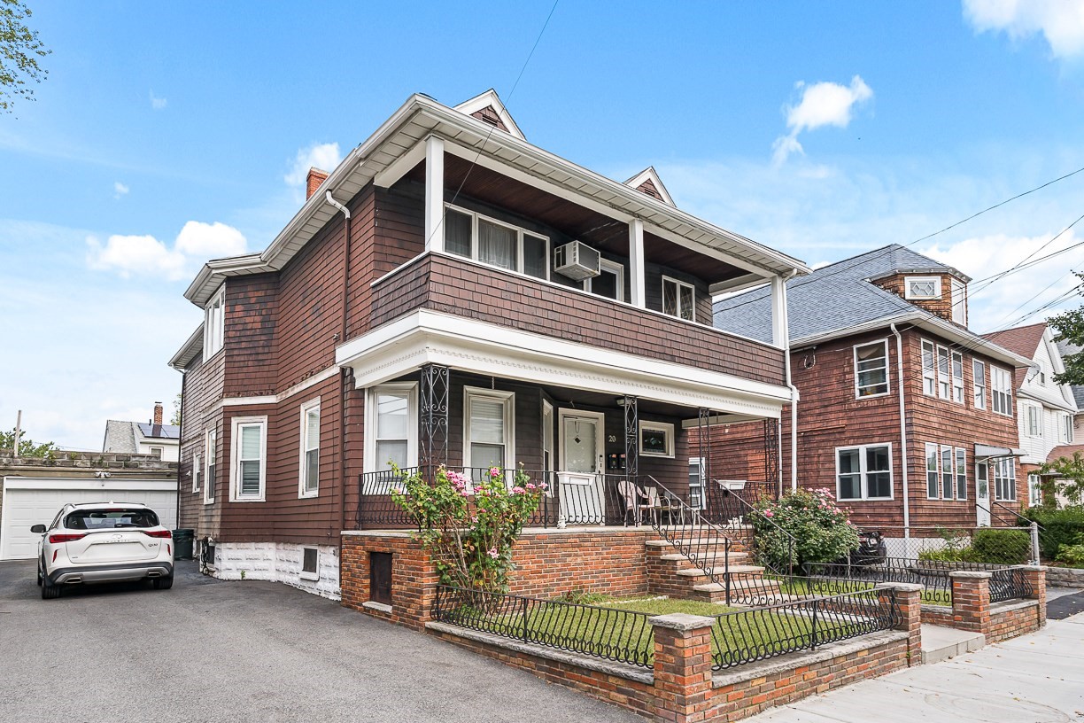 20 Bowen Ave. - Medford