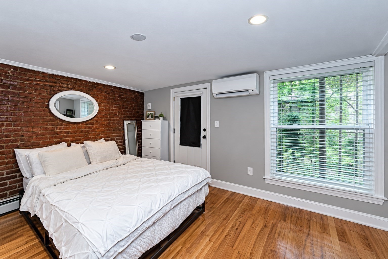 50 Montgomery St. - South End
