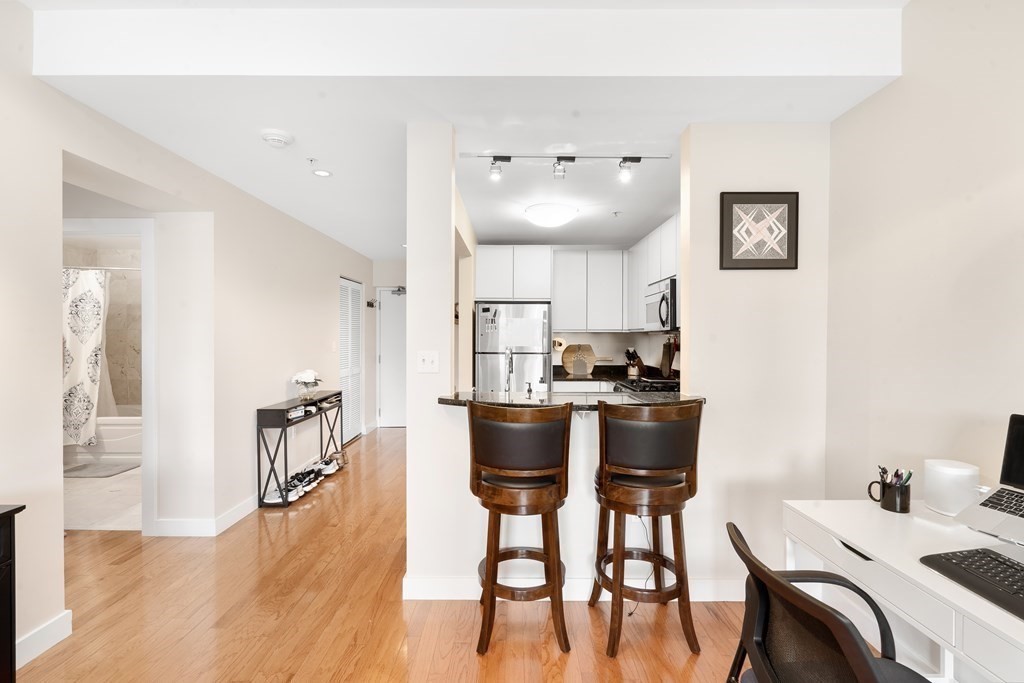 15 Waltham - South End
