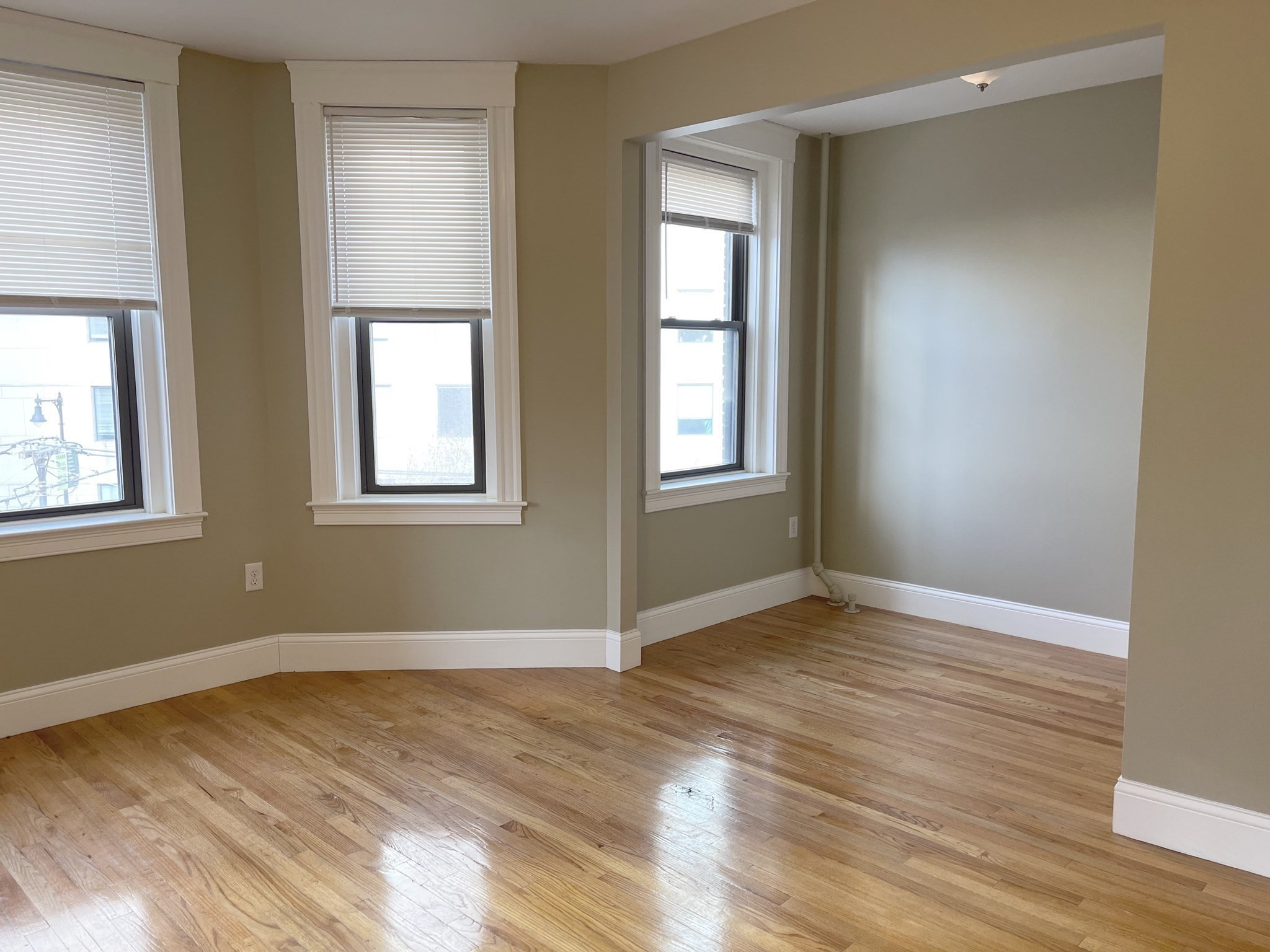 660 Huntington Ave. - Mission Hill