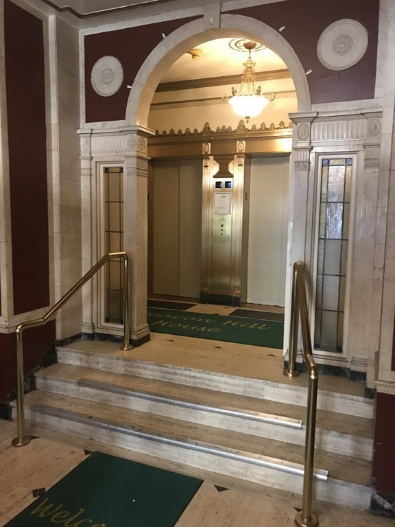 124 Bowdoin St. - Beacon Hill