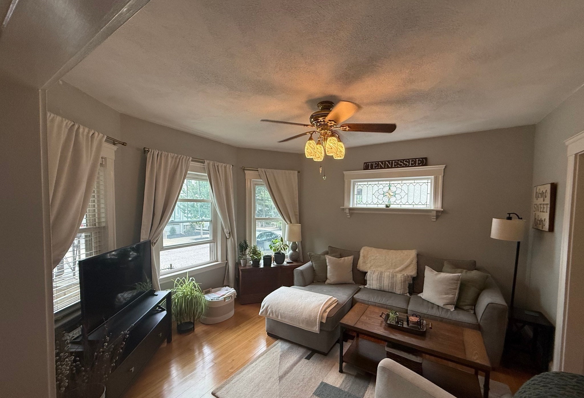 18 Benton Rd. - Tufts University