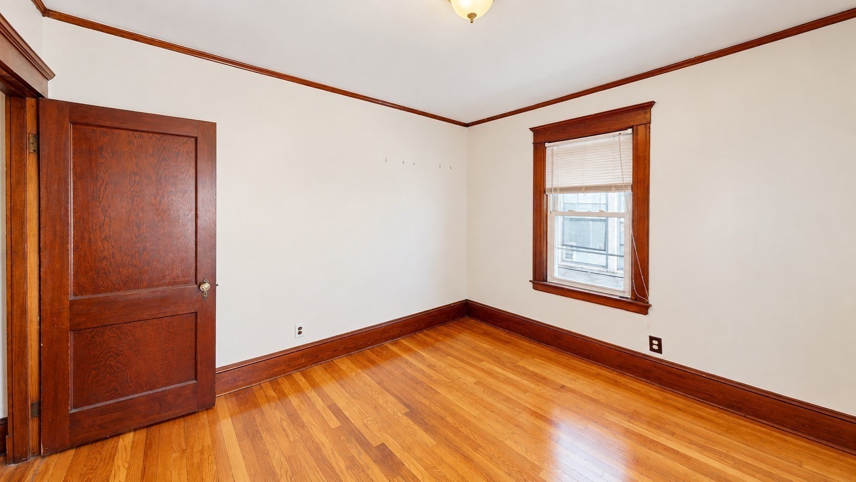 20 Lyne Rd. - Brighton
