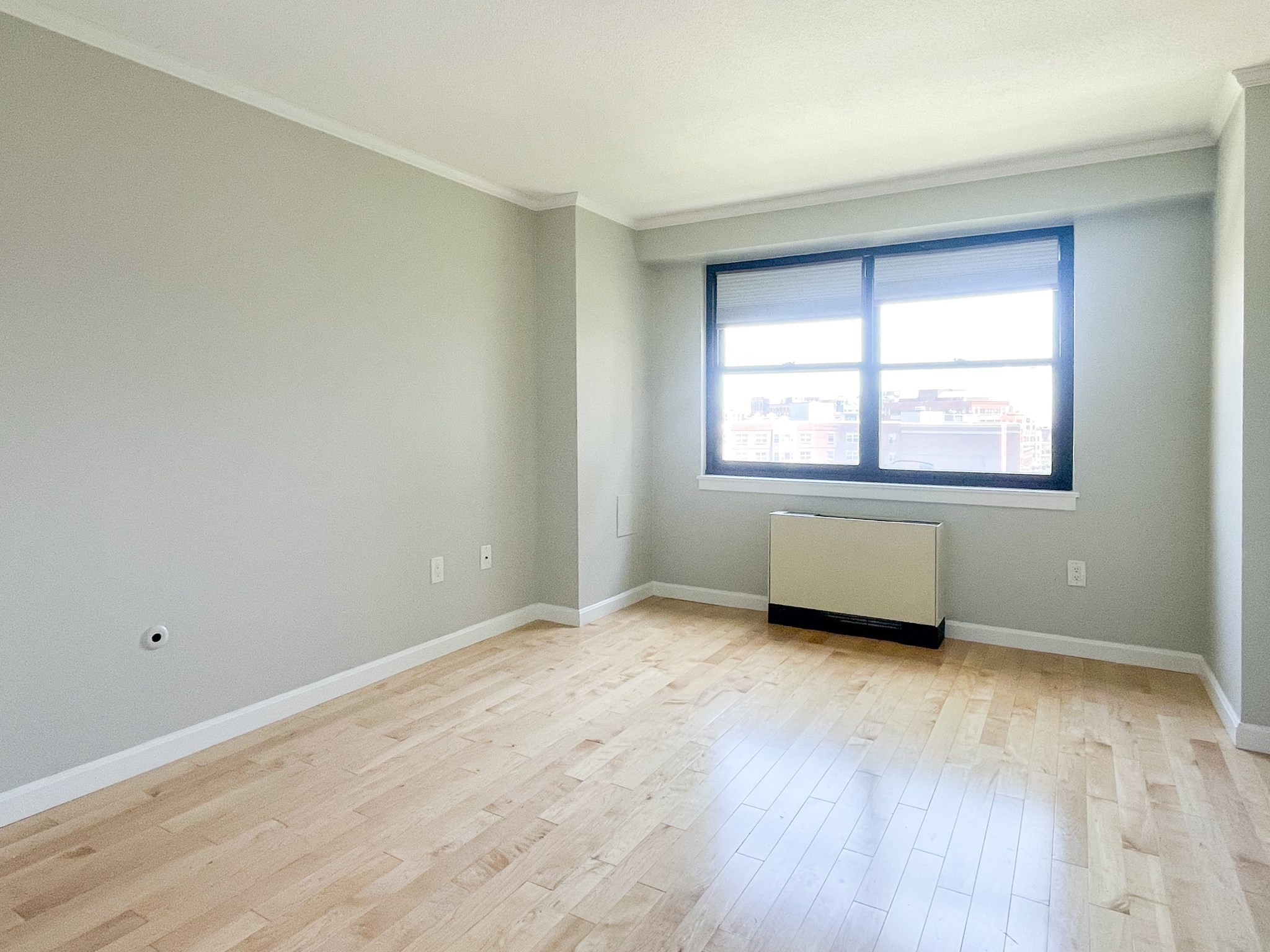 9 Hawthorne Pl. - West End