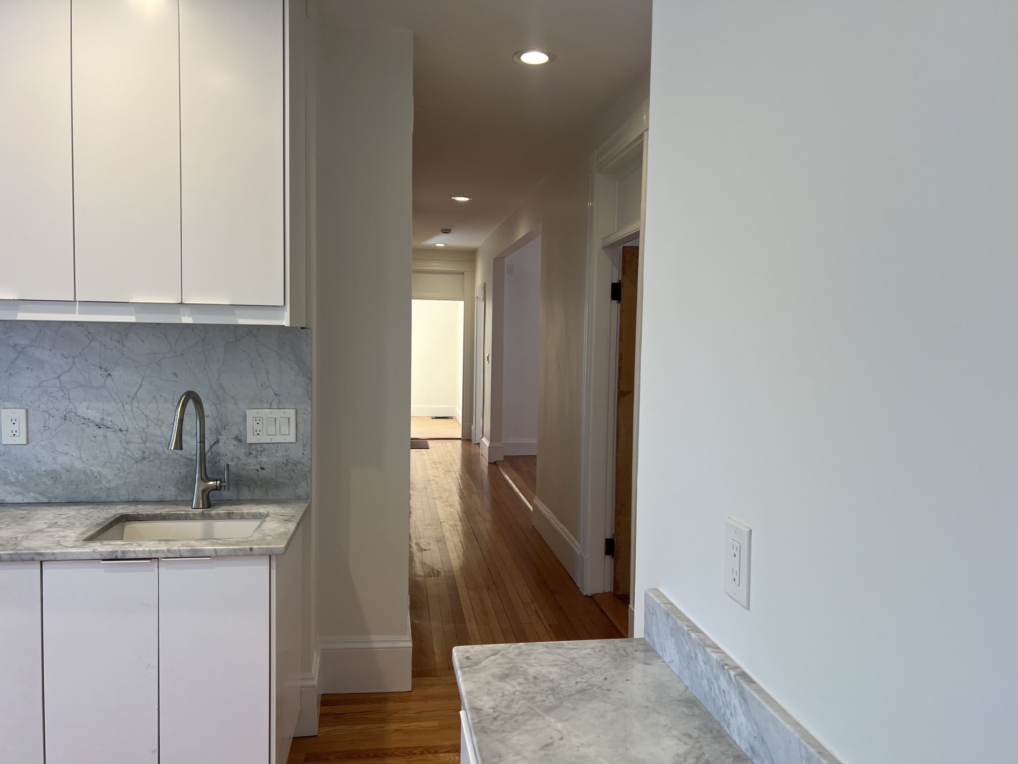 1657 Cambridge St. - Mid Cambridge