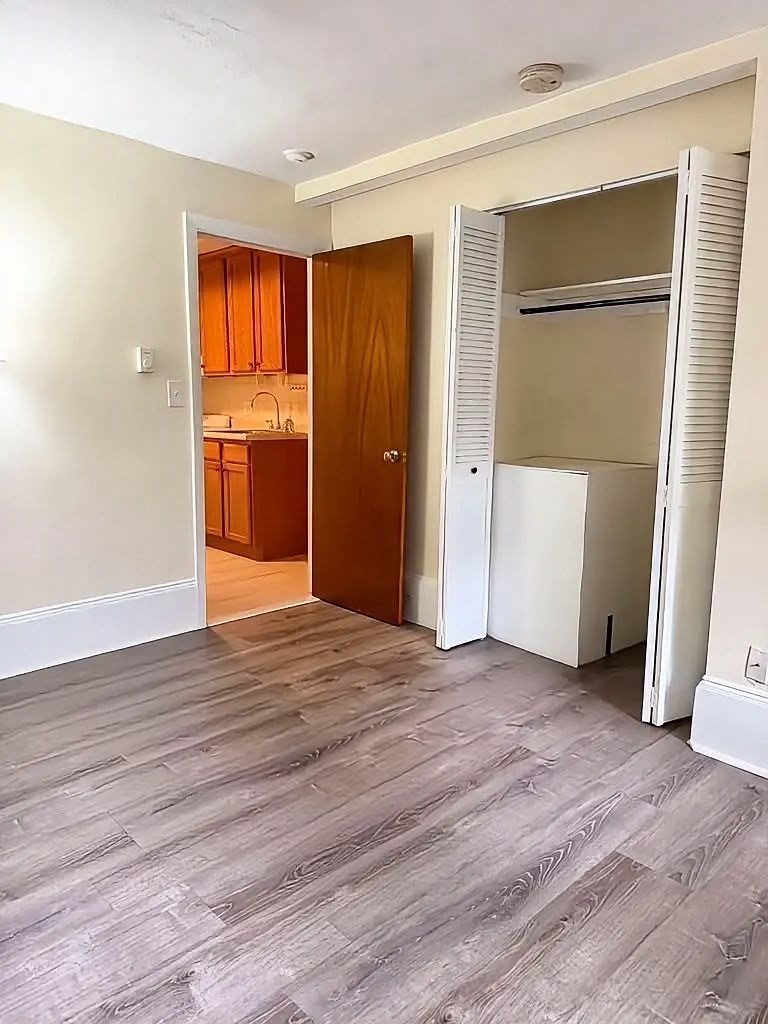 11 Grove St. - Beacon Hill