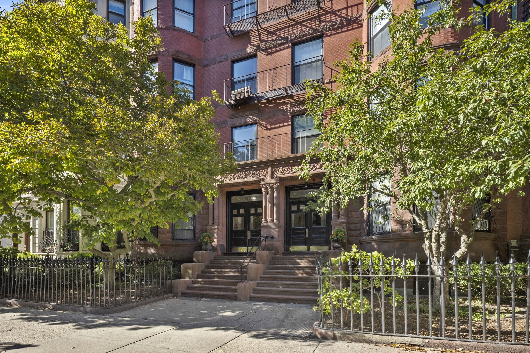 293-295 Commonwealth Ave. - Back Bay
