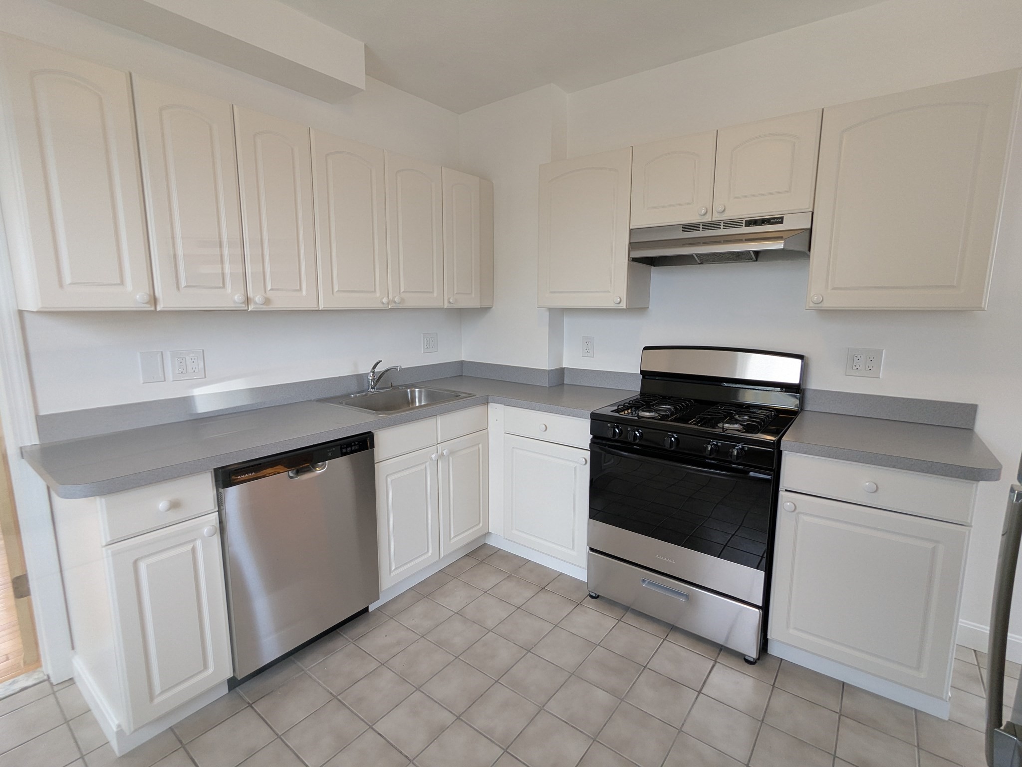 8 Pearl - Medford