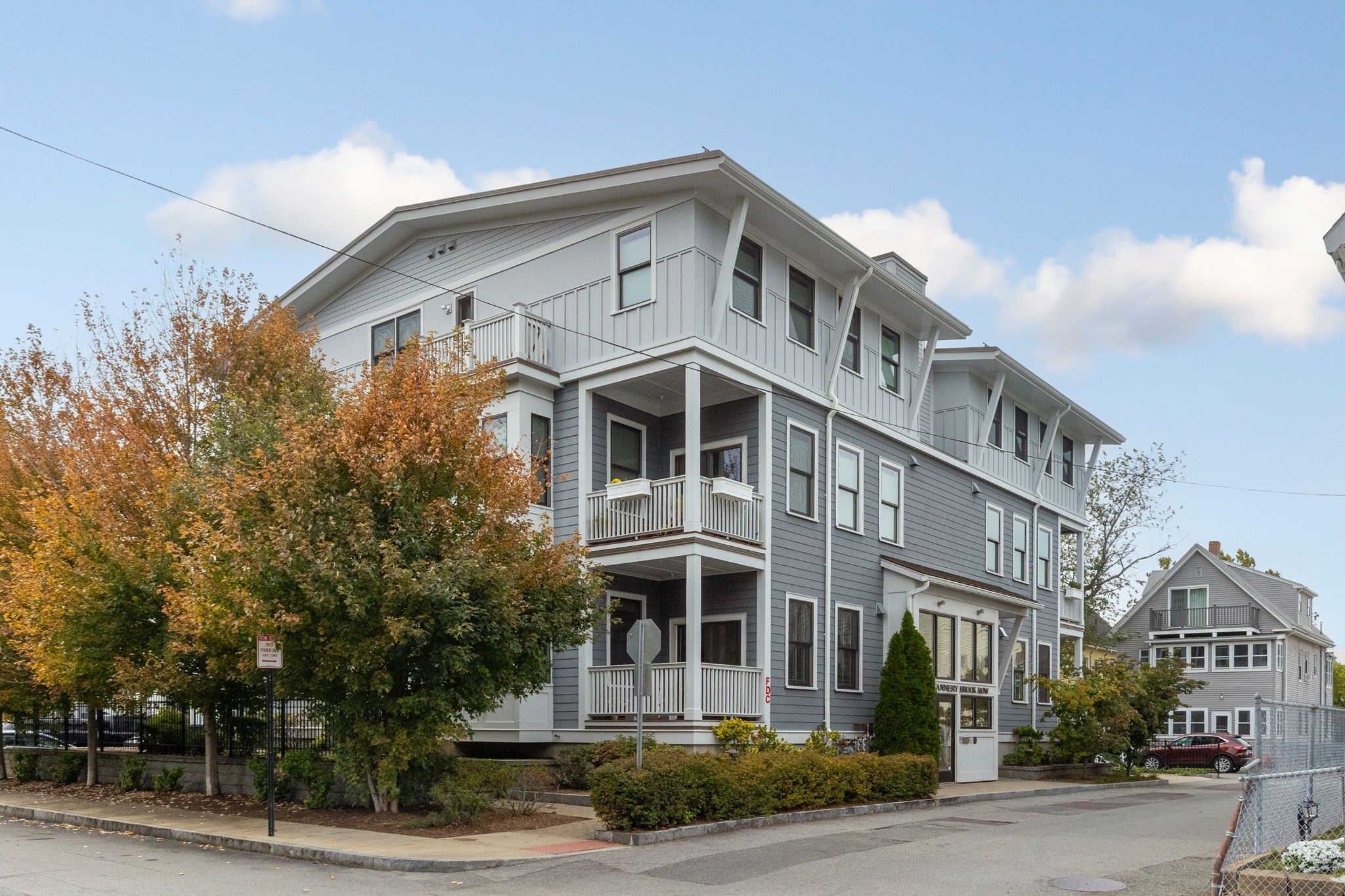 11 Tannary Brook - Davis Square