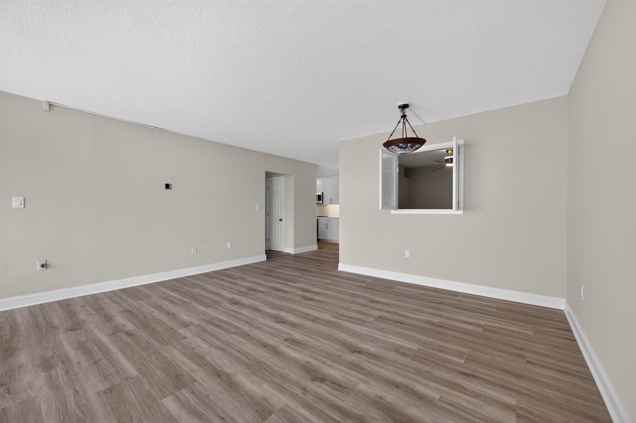 566 Commonwealth Ave. - Kenmore