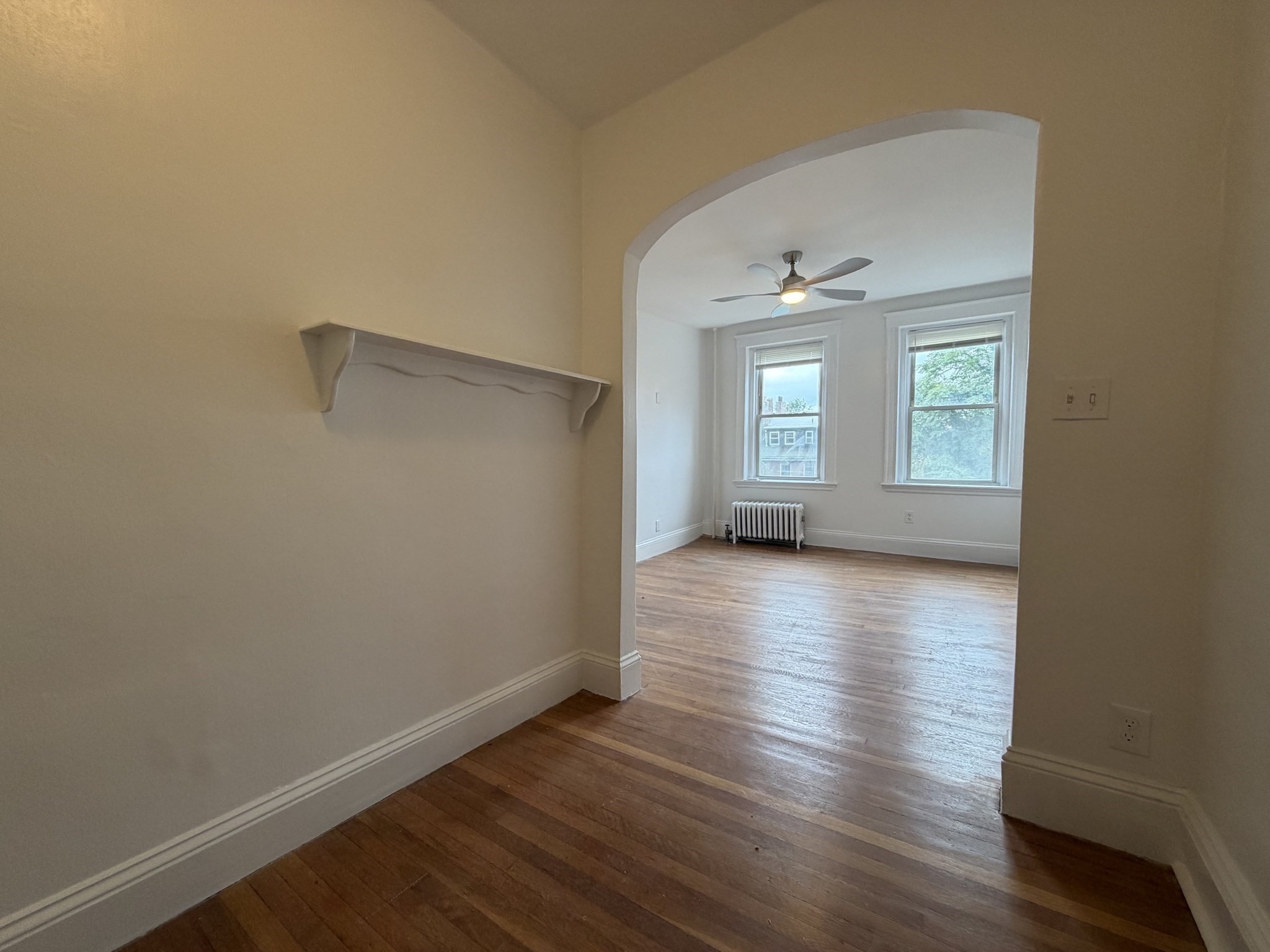 7 Grove St. - Beacon Hill