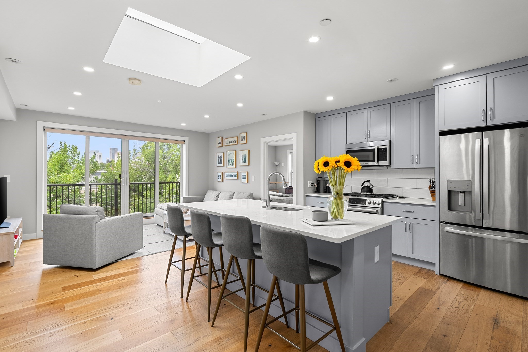 10 Everett St. - East Boston