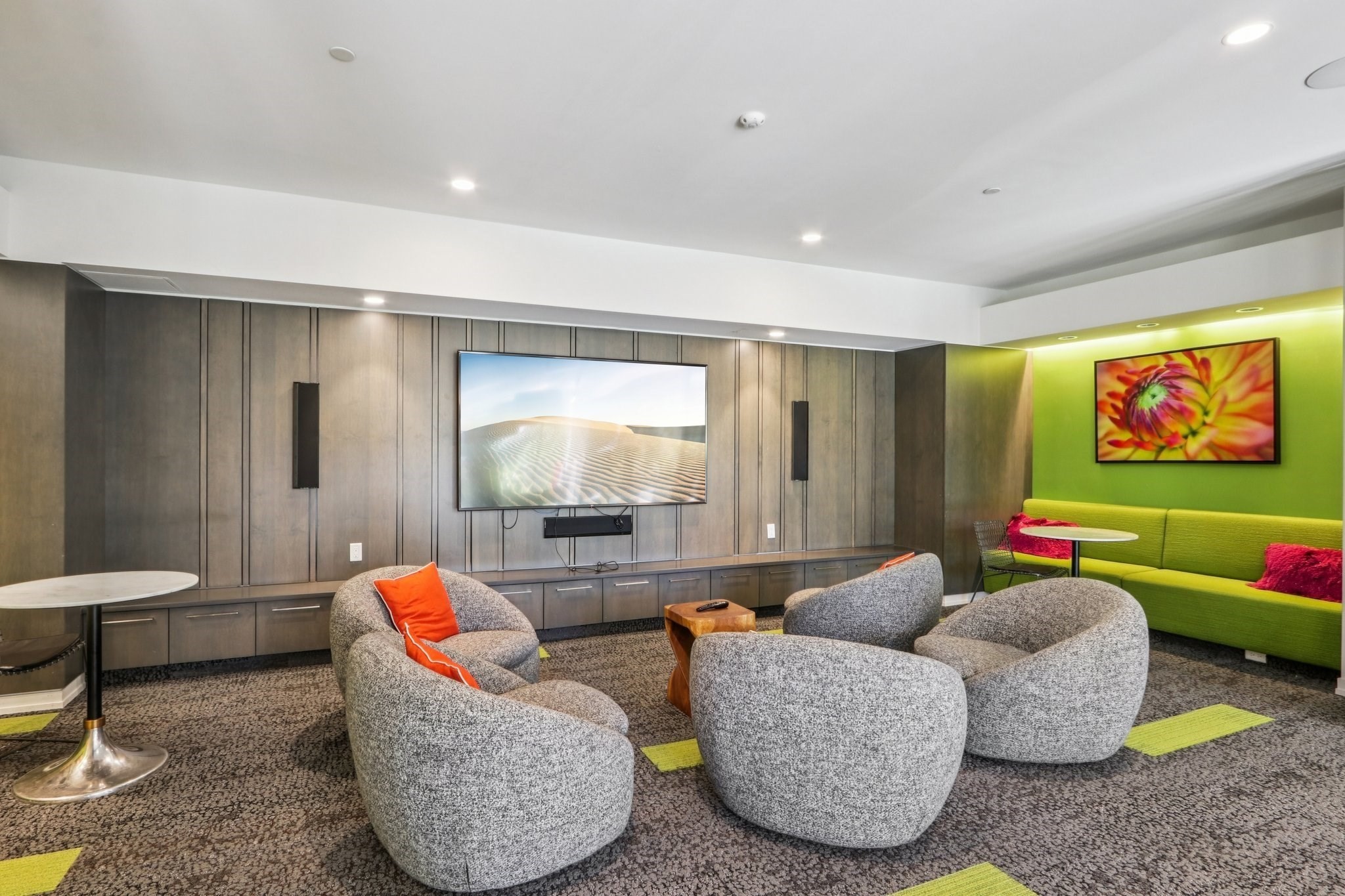 77 New - West Cambridge