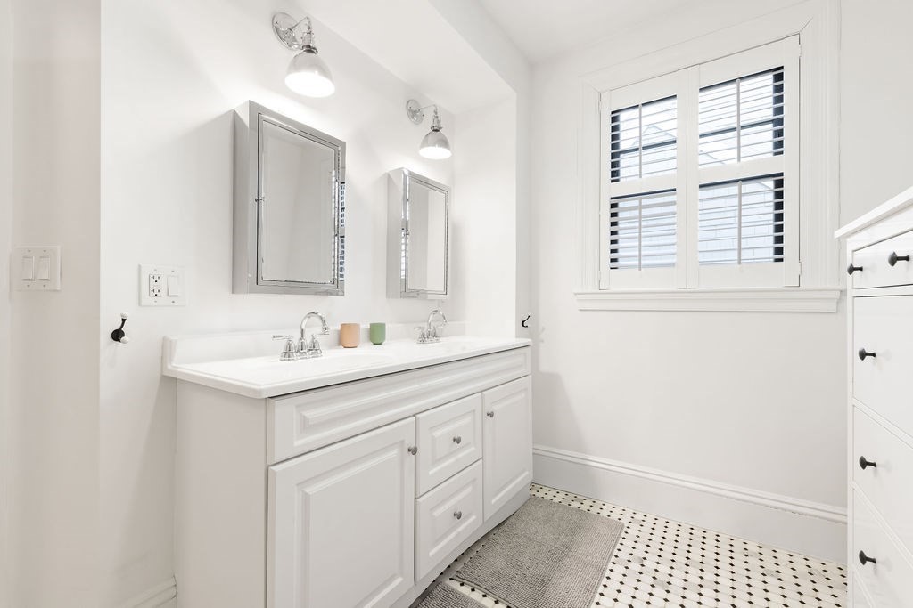 1531 Cambridge St. - Mid Cambridge