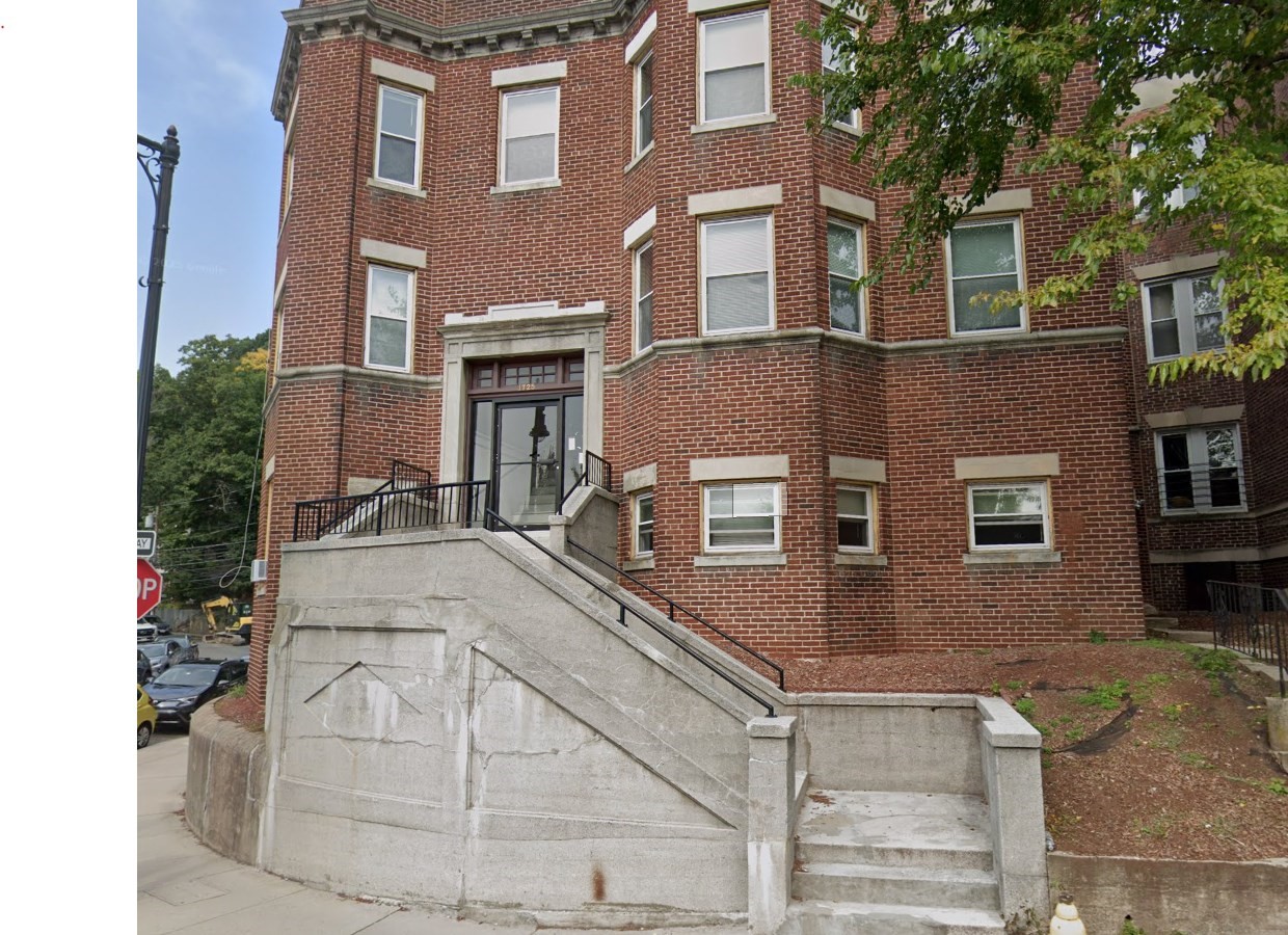 1725 Commonwealth - Brighton