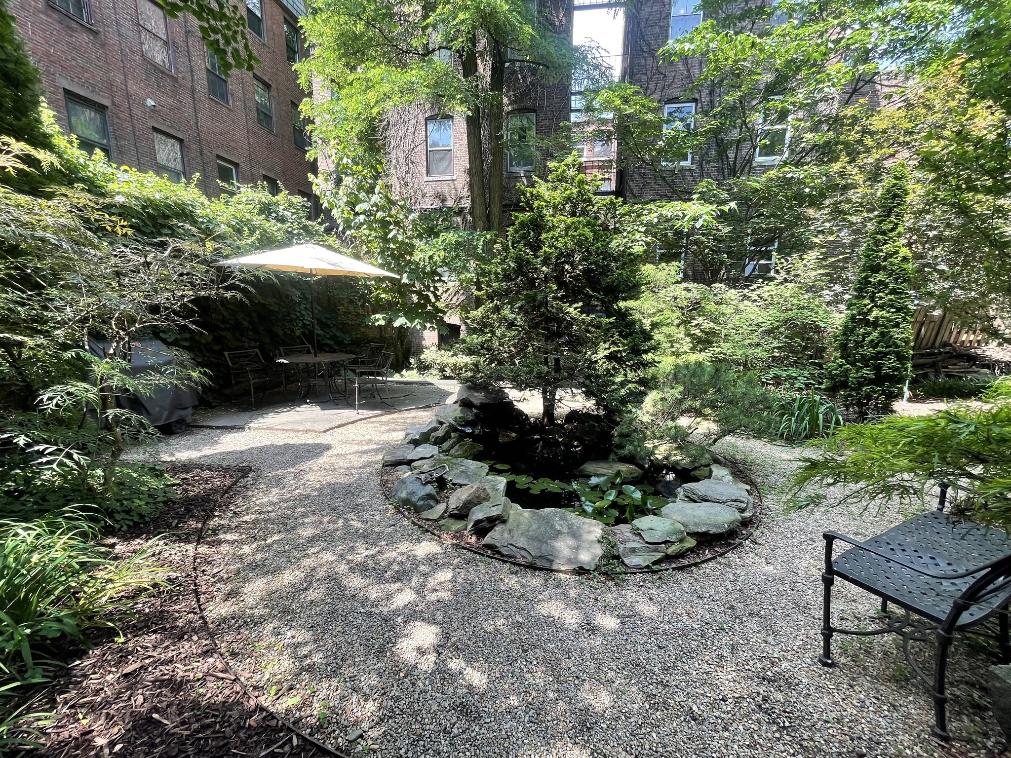 38 Grove St. - Beacon Hill