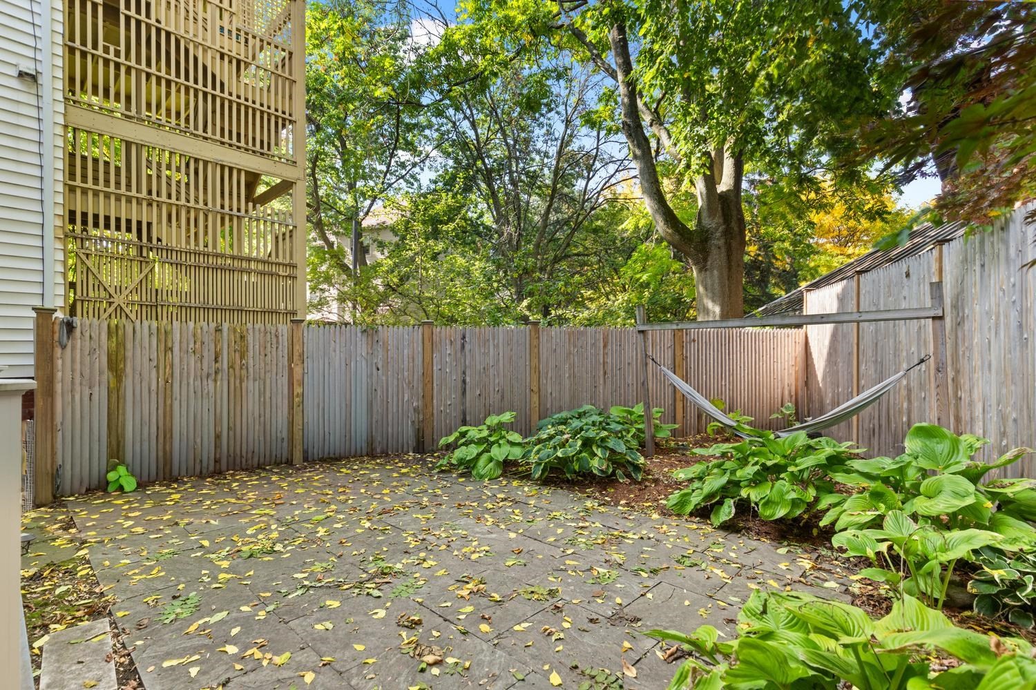 11 Howard St. - Riverside