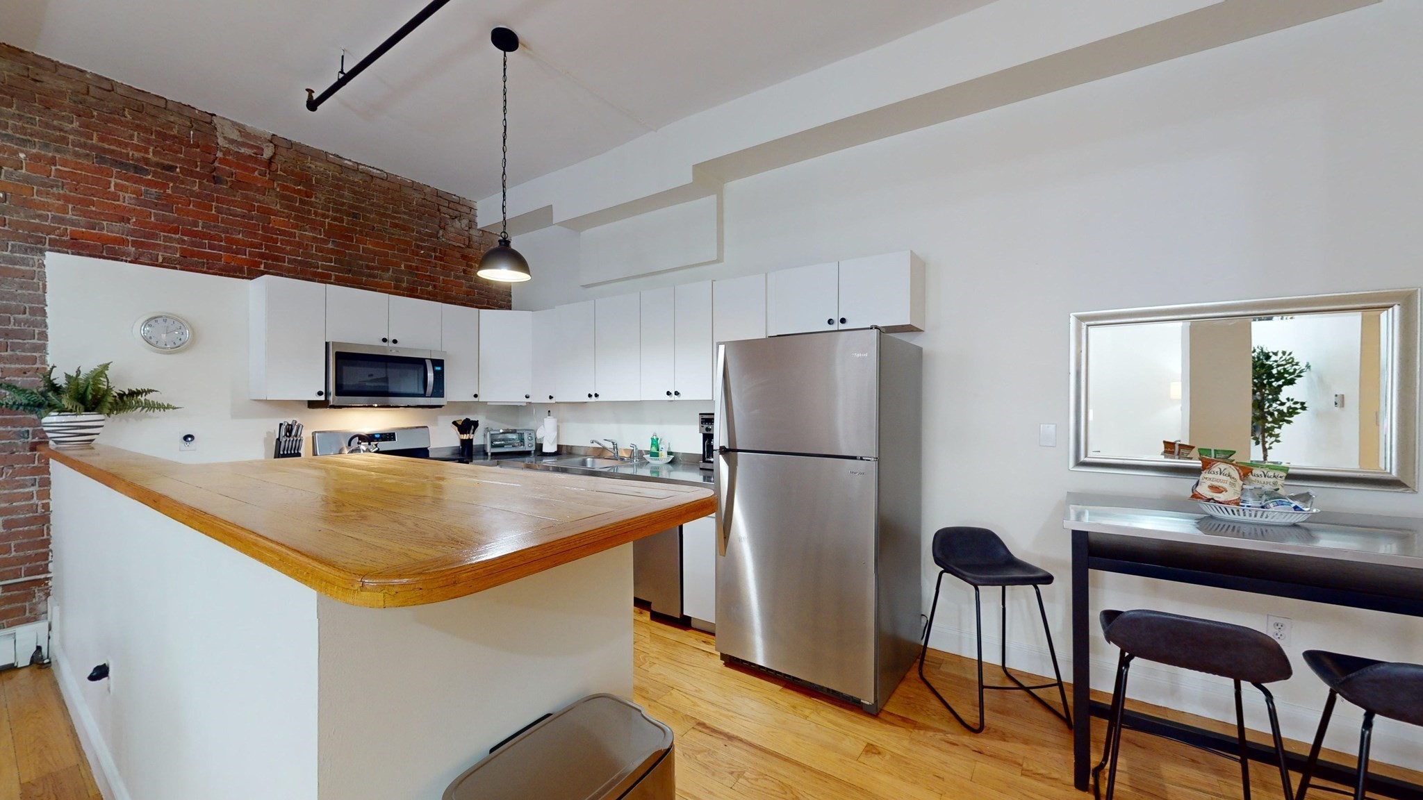 19 Stanhope St. - Bay Village