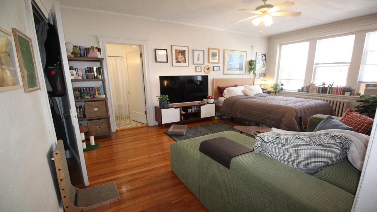 115 Peterborough - Fenway