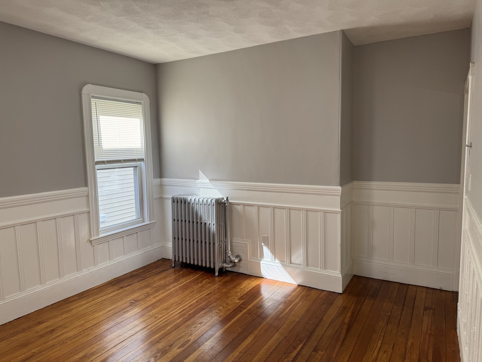 4 Creston Park - Roxbury