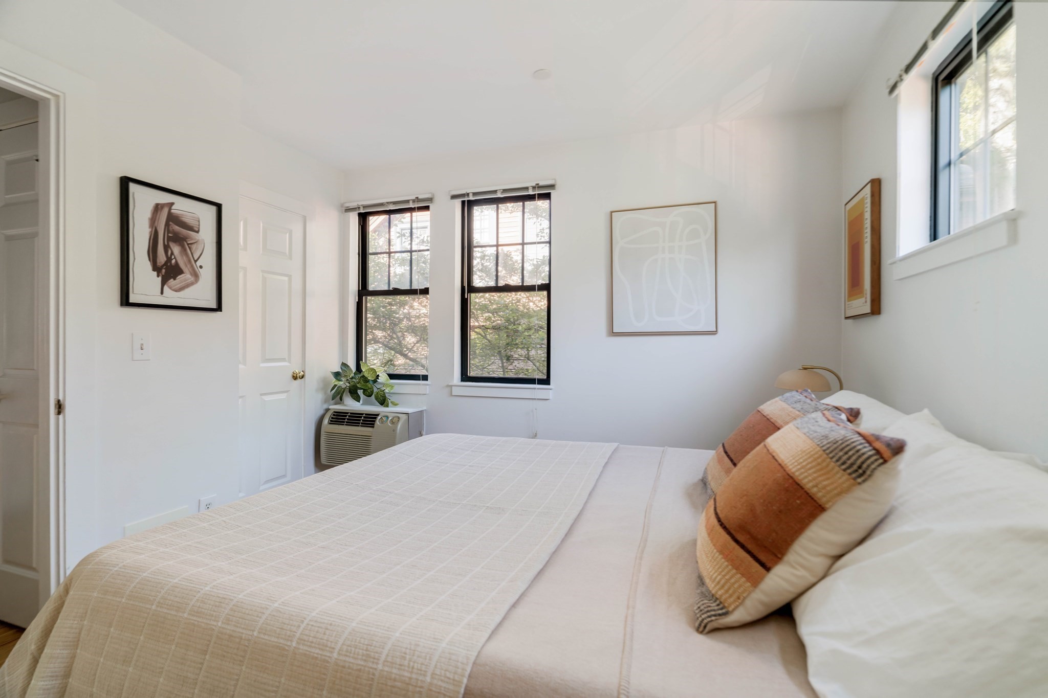 241 River St. - Riverside