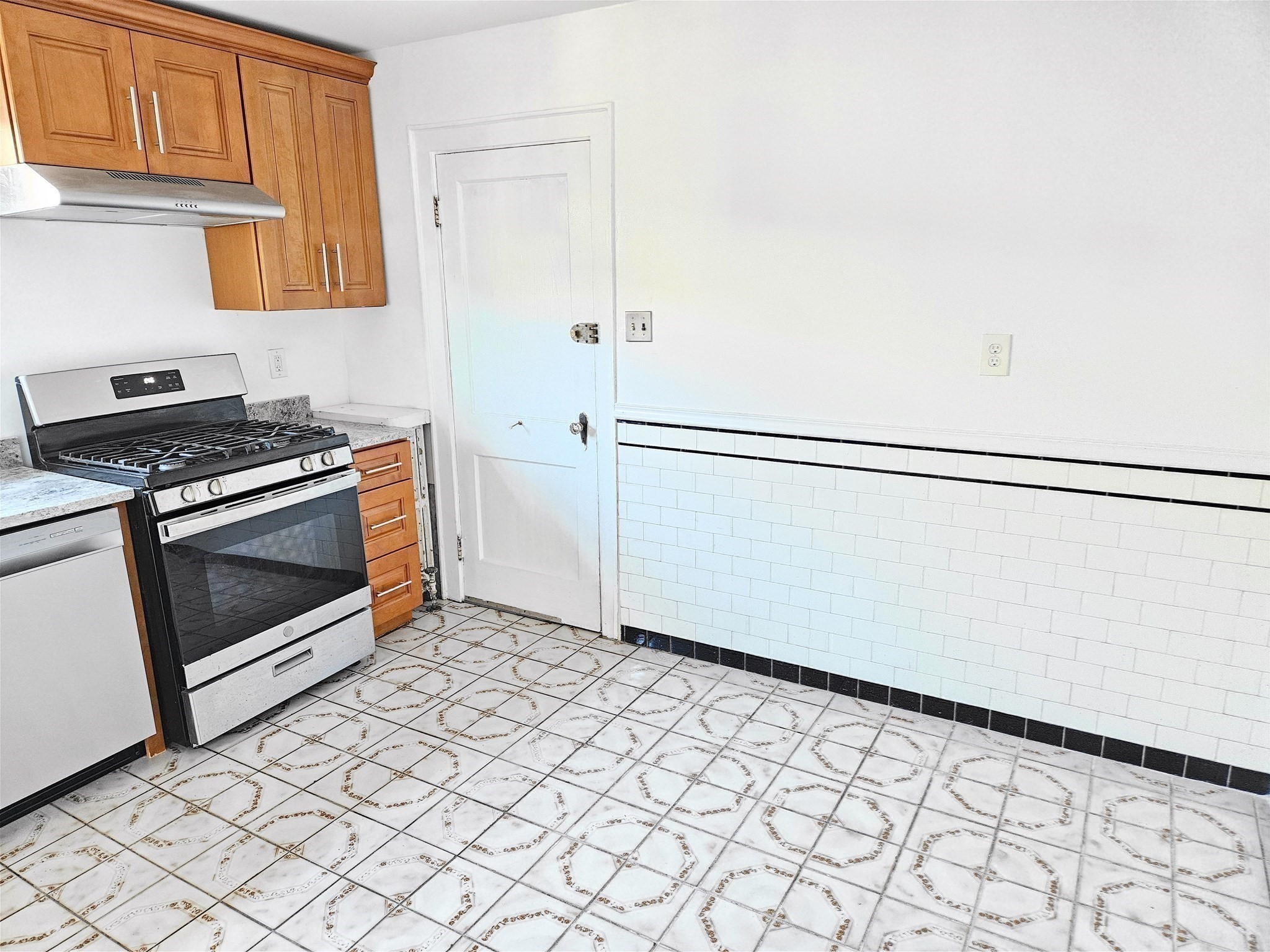 12 Hatherly Rd. - Brighton
