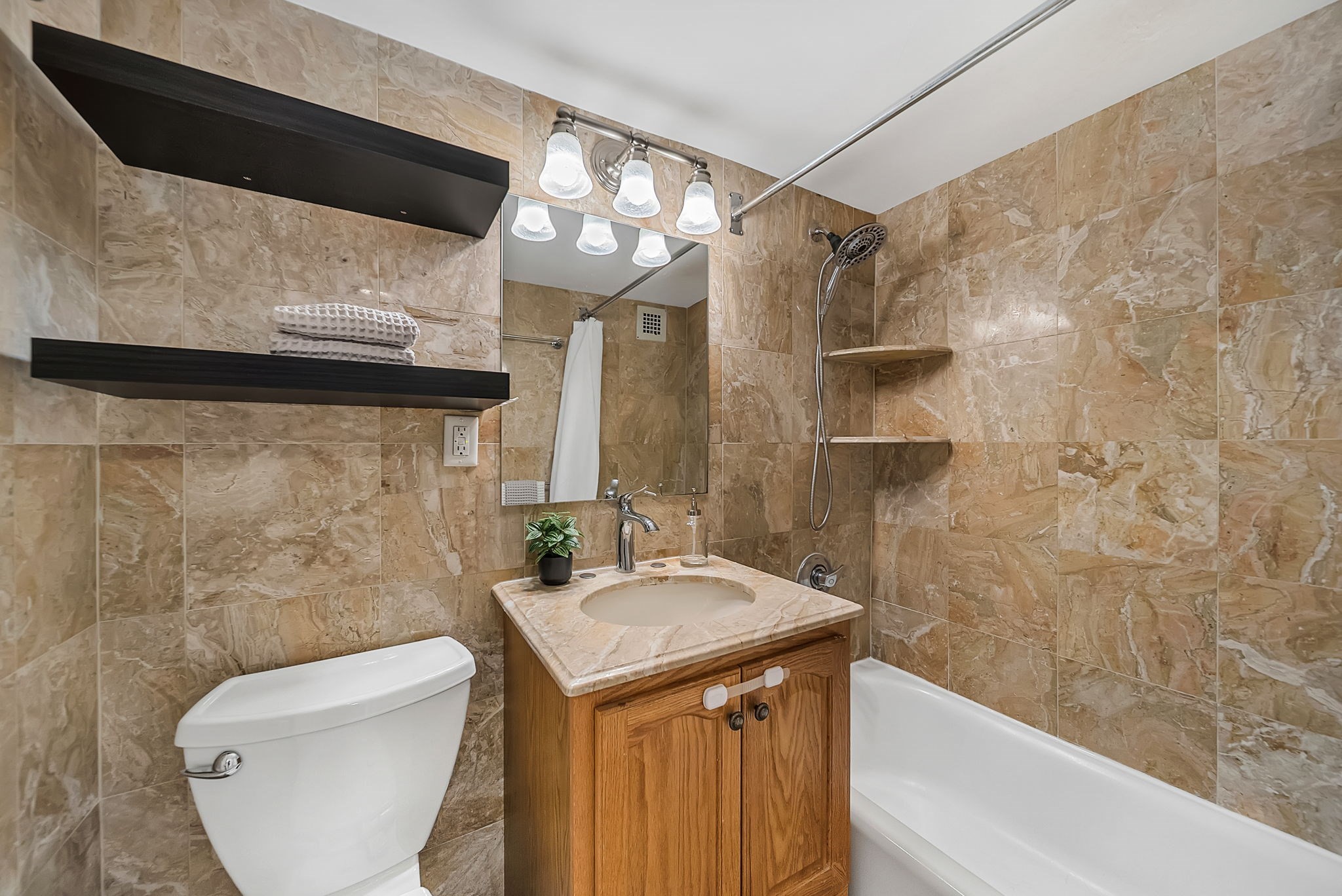 9 Hawthorne Pl. - West End
