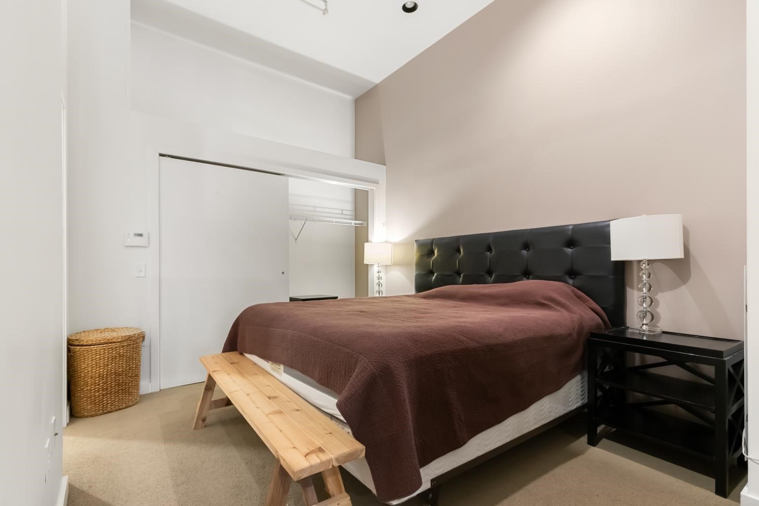 88 Kingston St. - Chinatown
