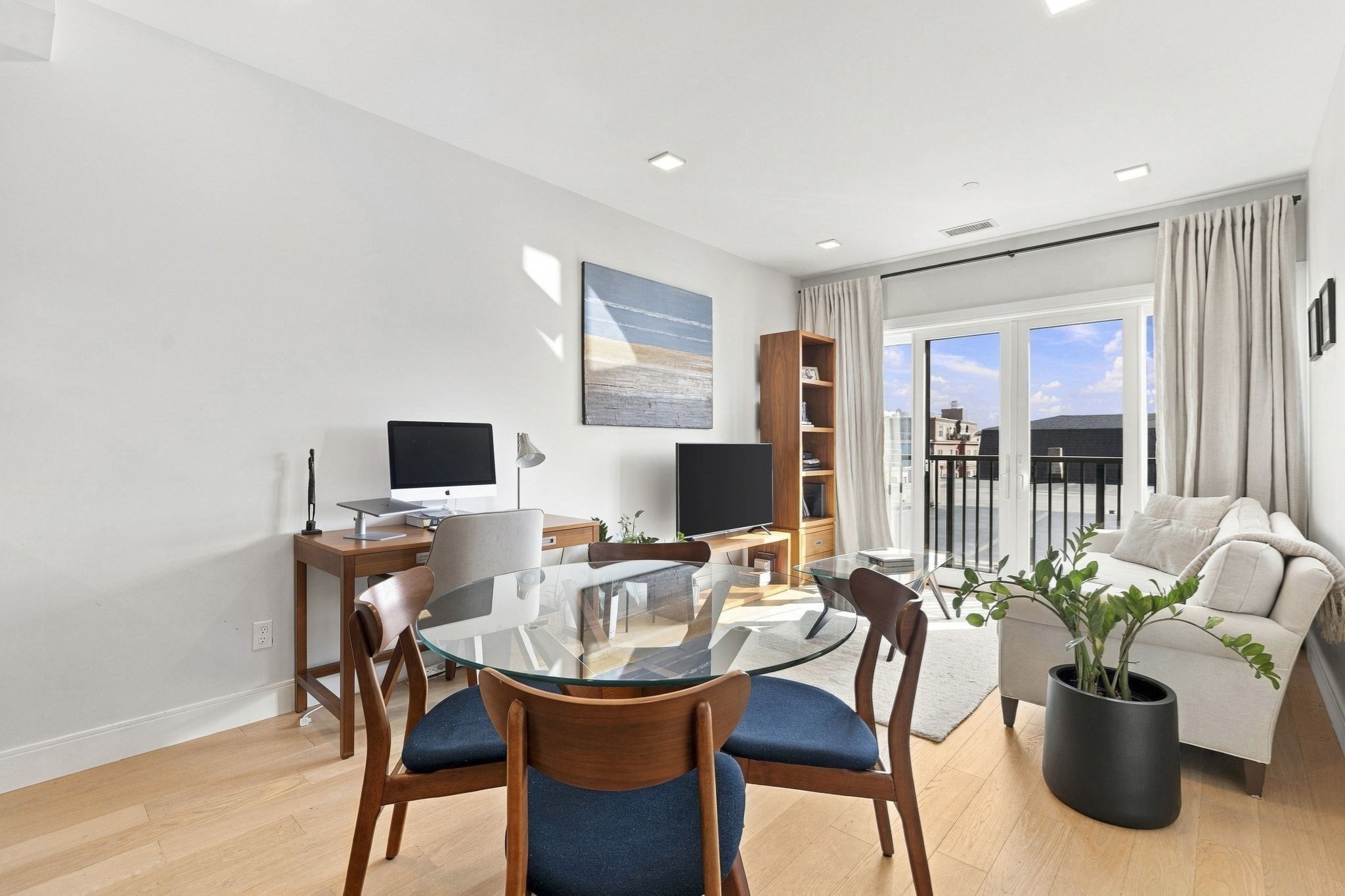 287 Maverick - East Boston