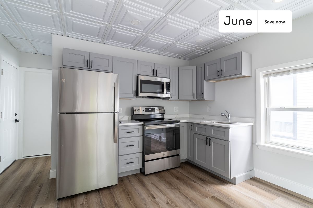 102 Cross St. - East Somerville