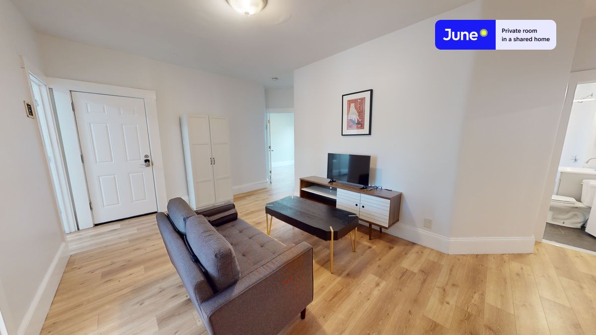 1682 Commonwealth Ave. - Brighton