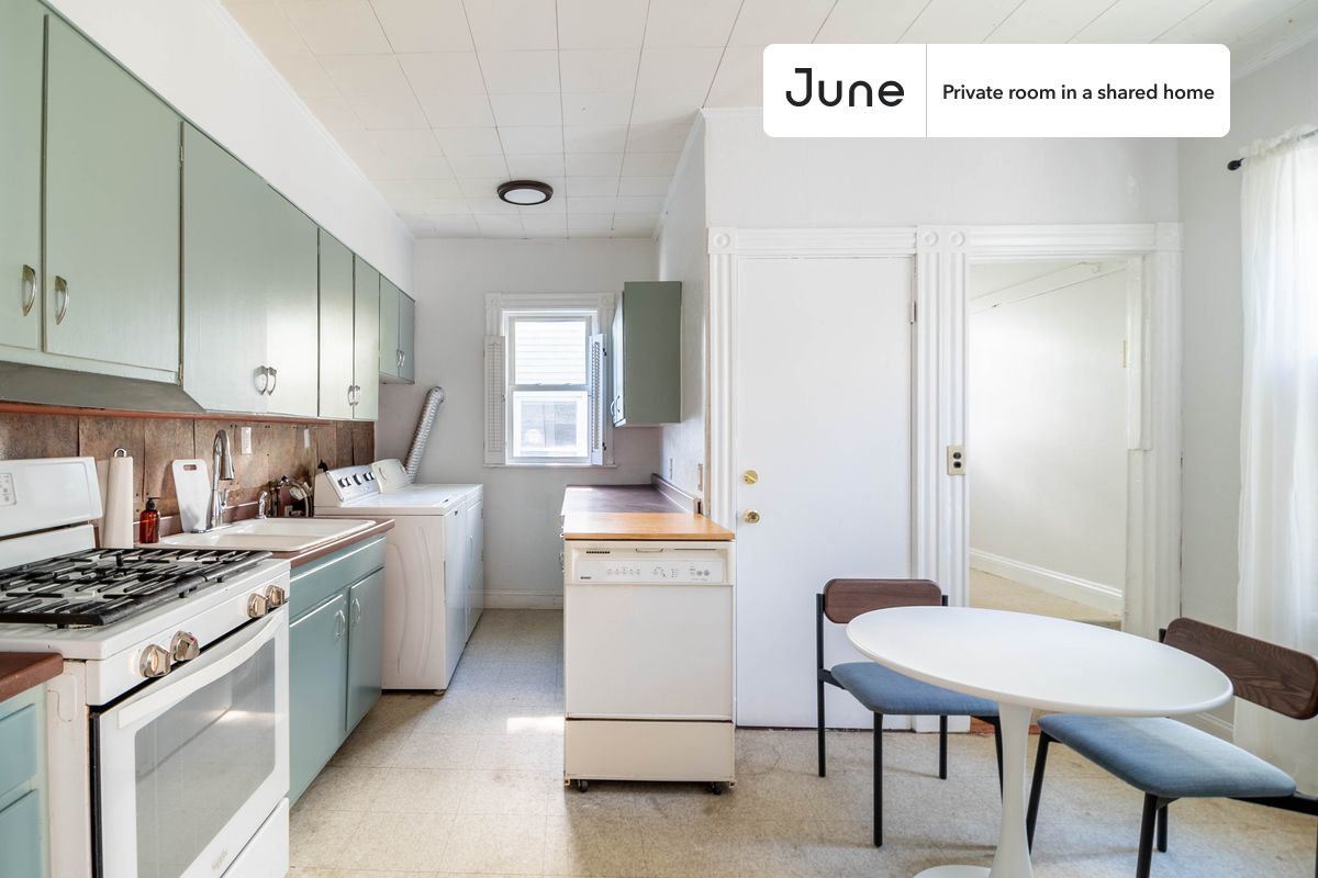 45 Montcalm - Brighton