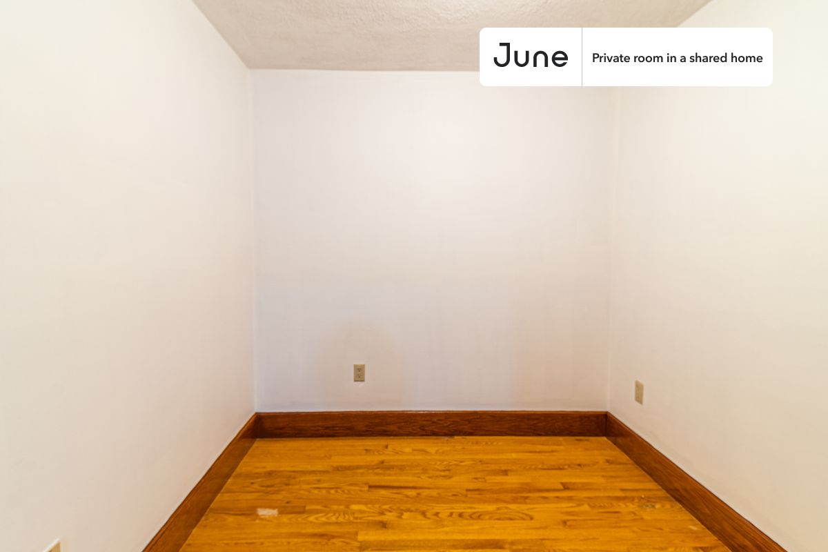 166 Auburn St. - Cambridgeport