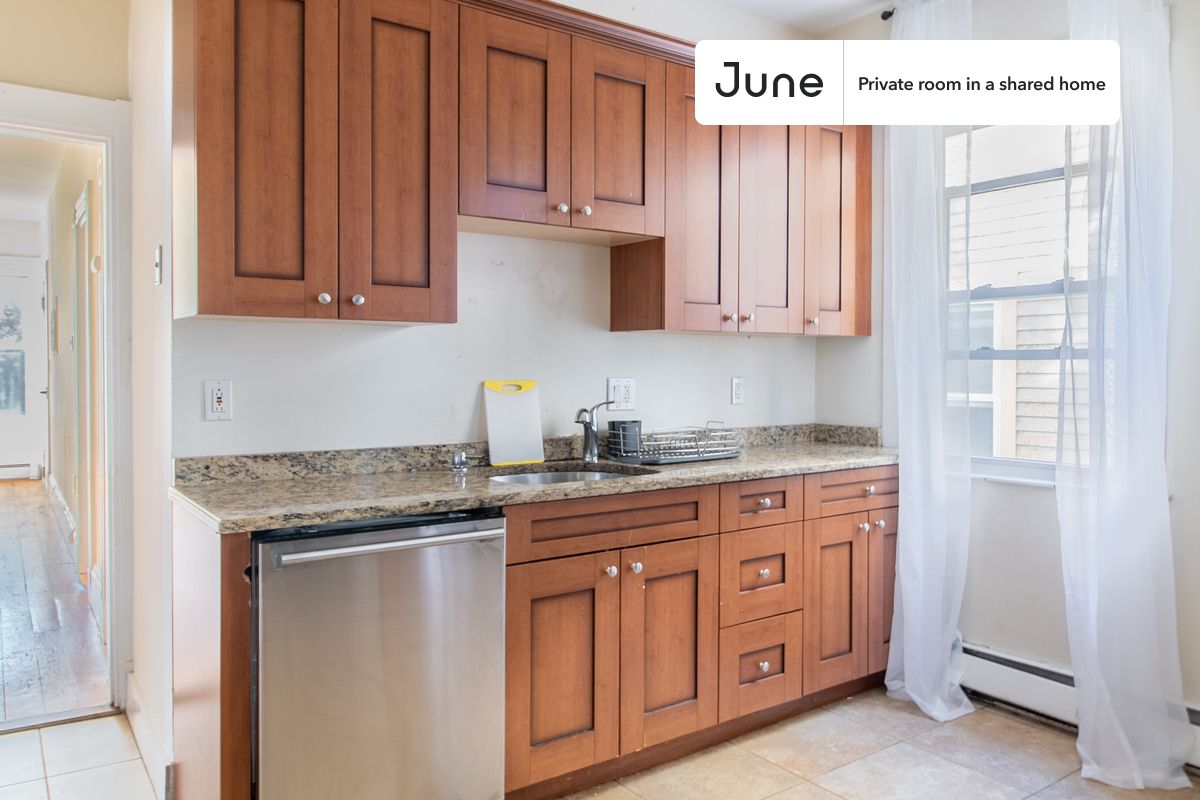 72 Calumet St. - Mission Hill