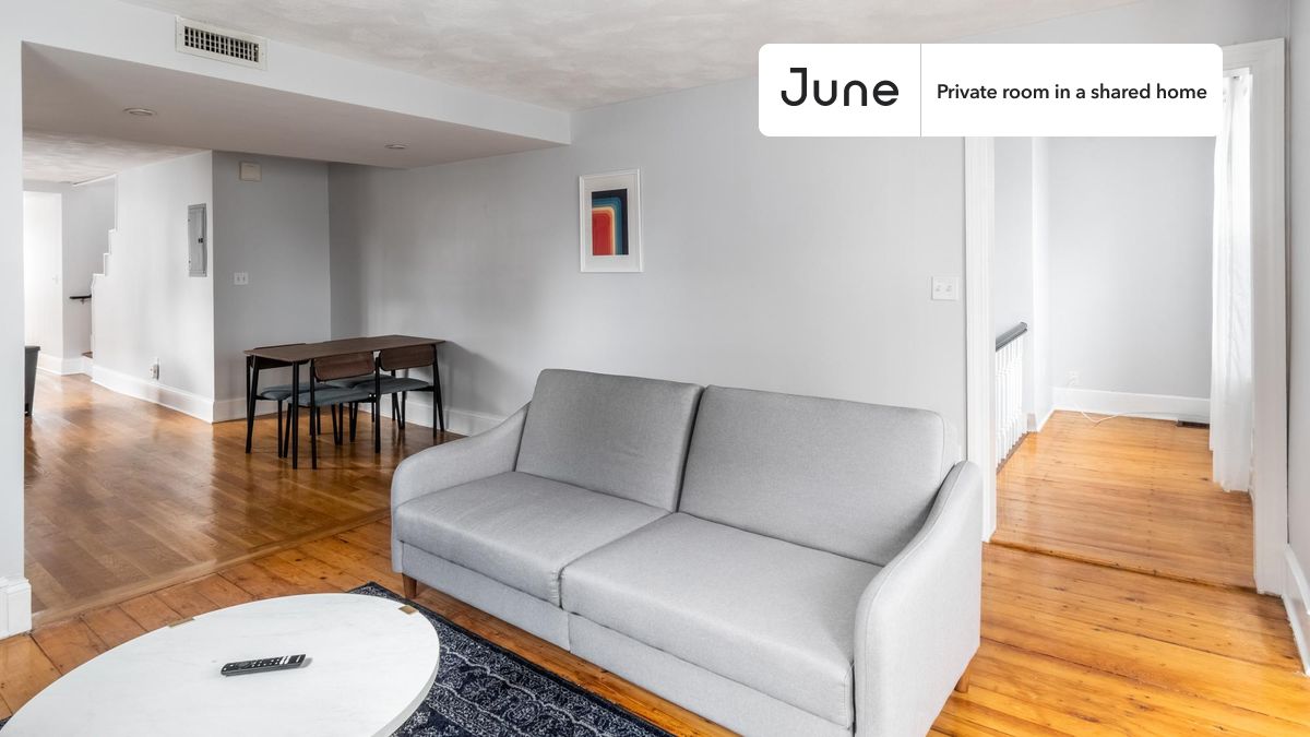 100 Flint St. - East Somerville
